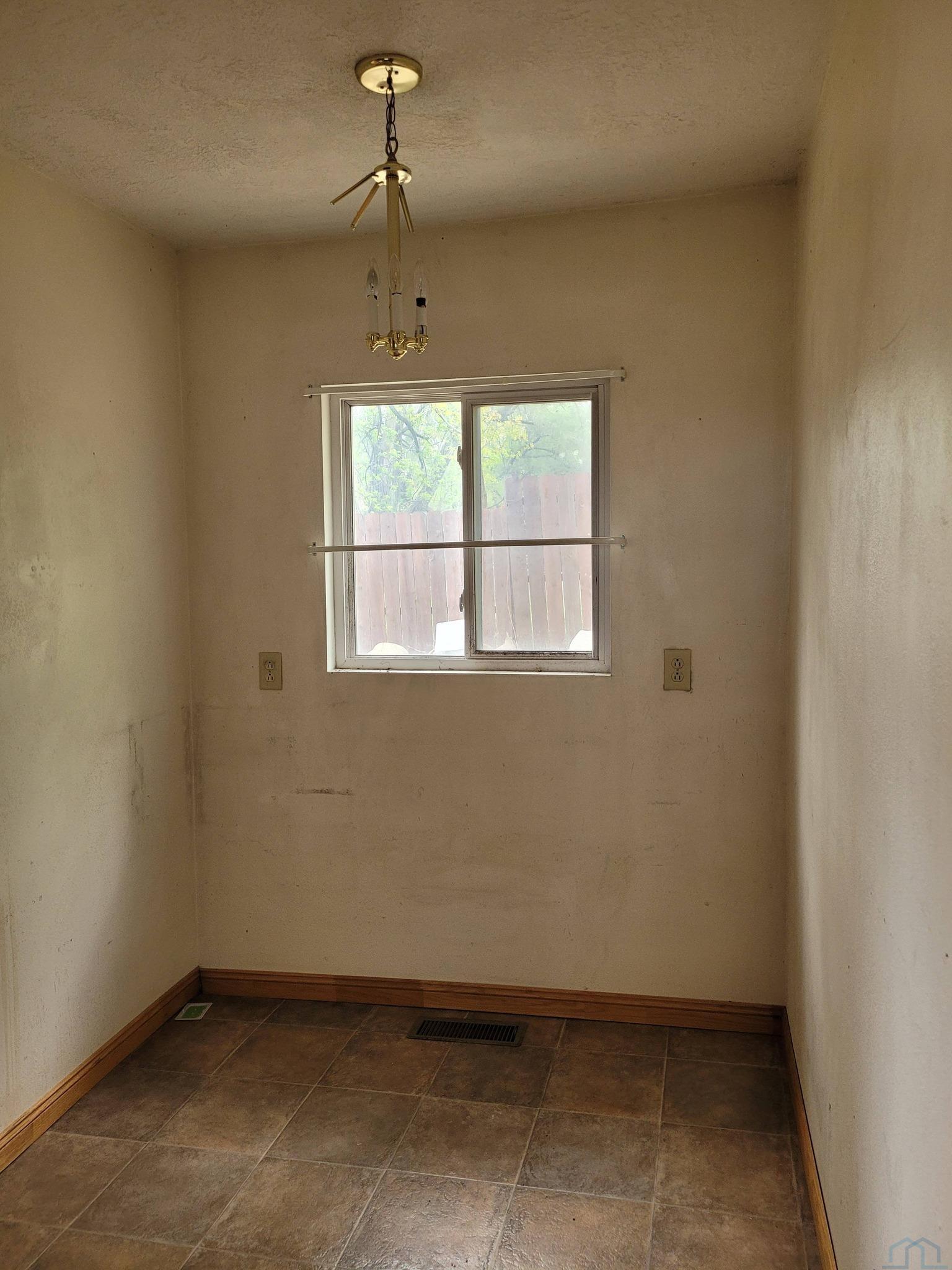MLS #832958