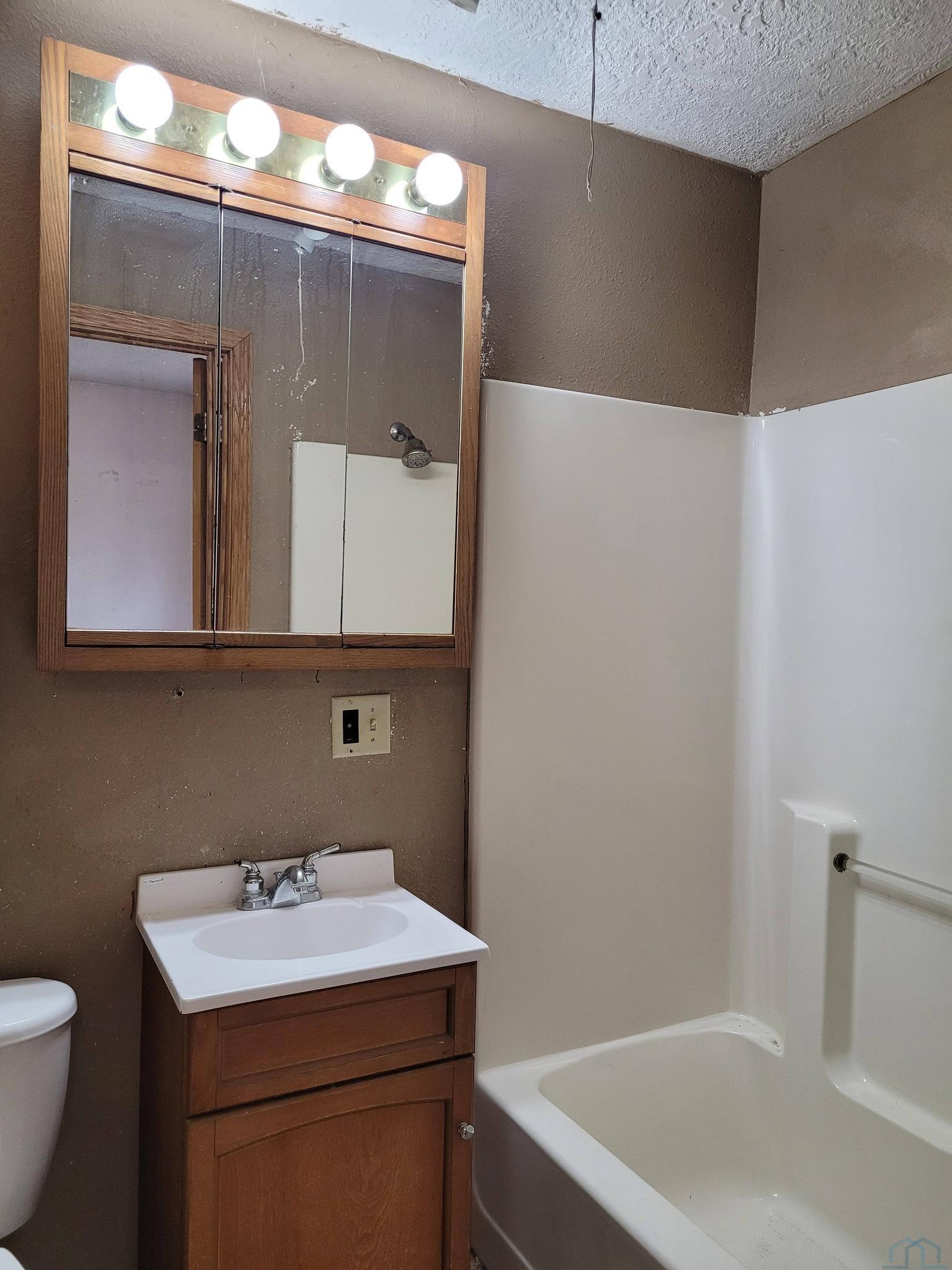 MLS #832958