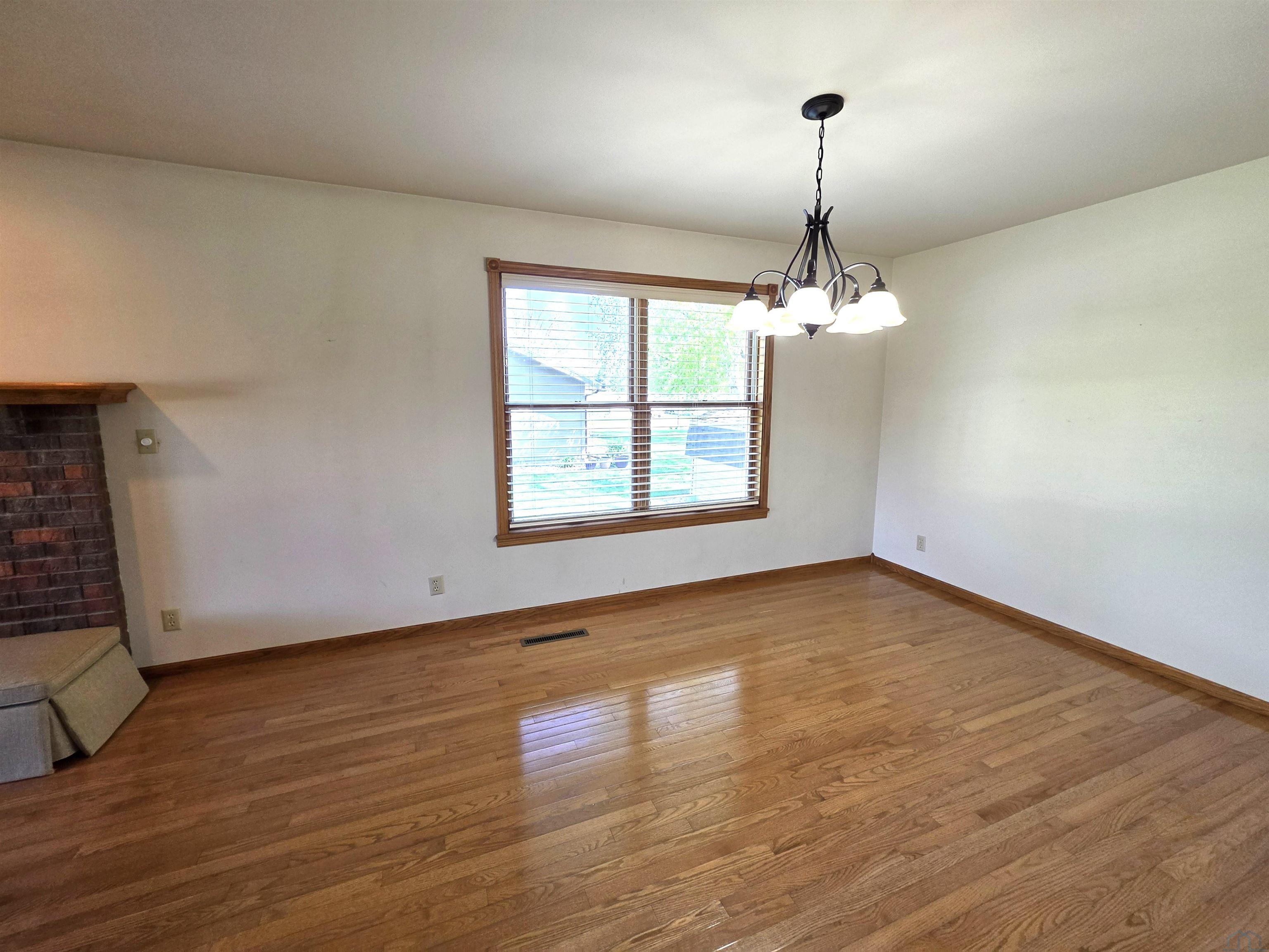 MLS #832960