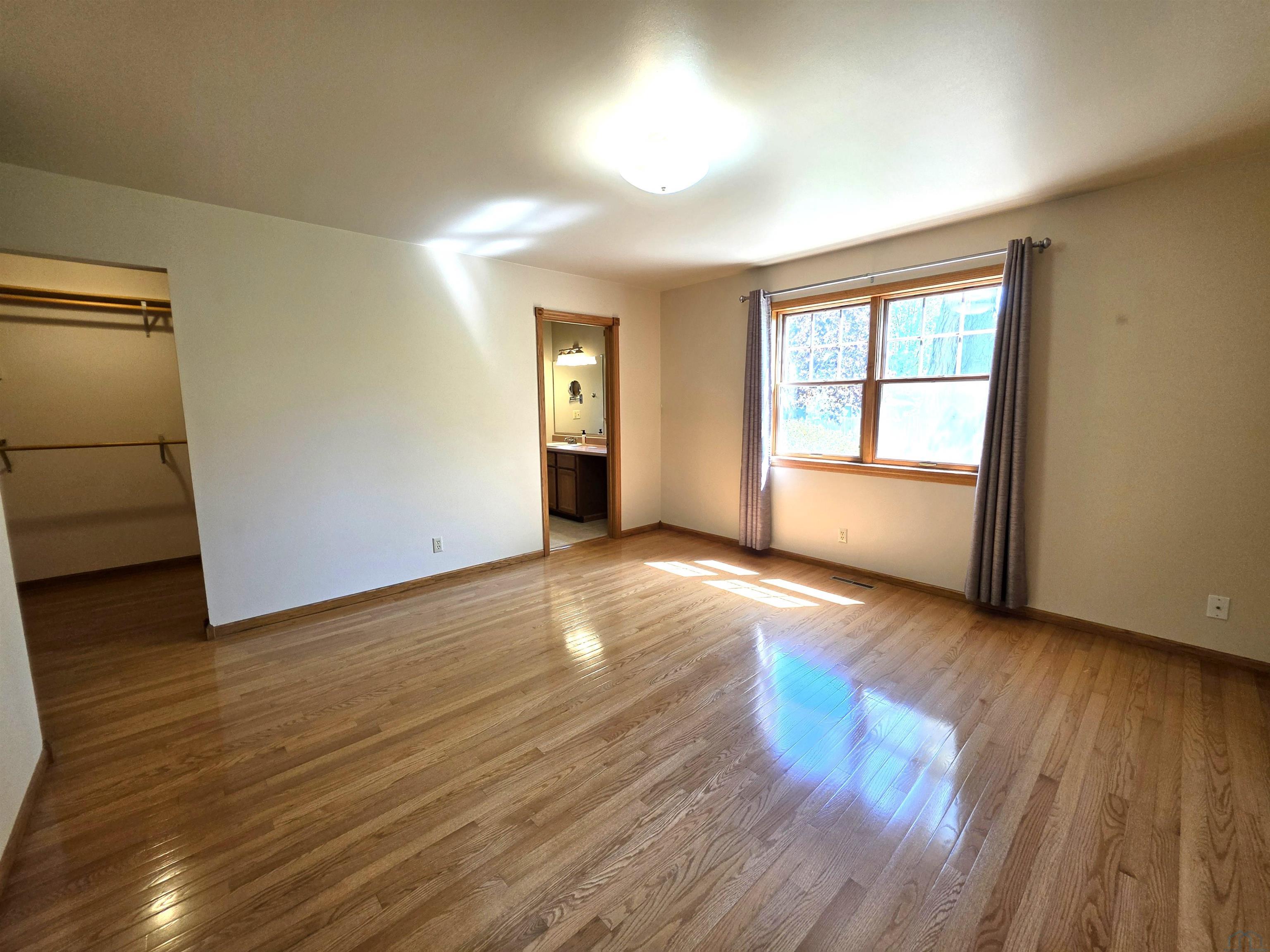MLS #832960