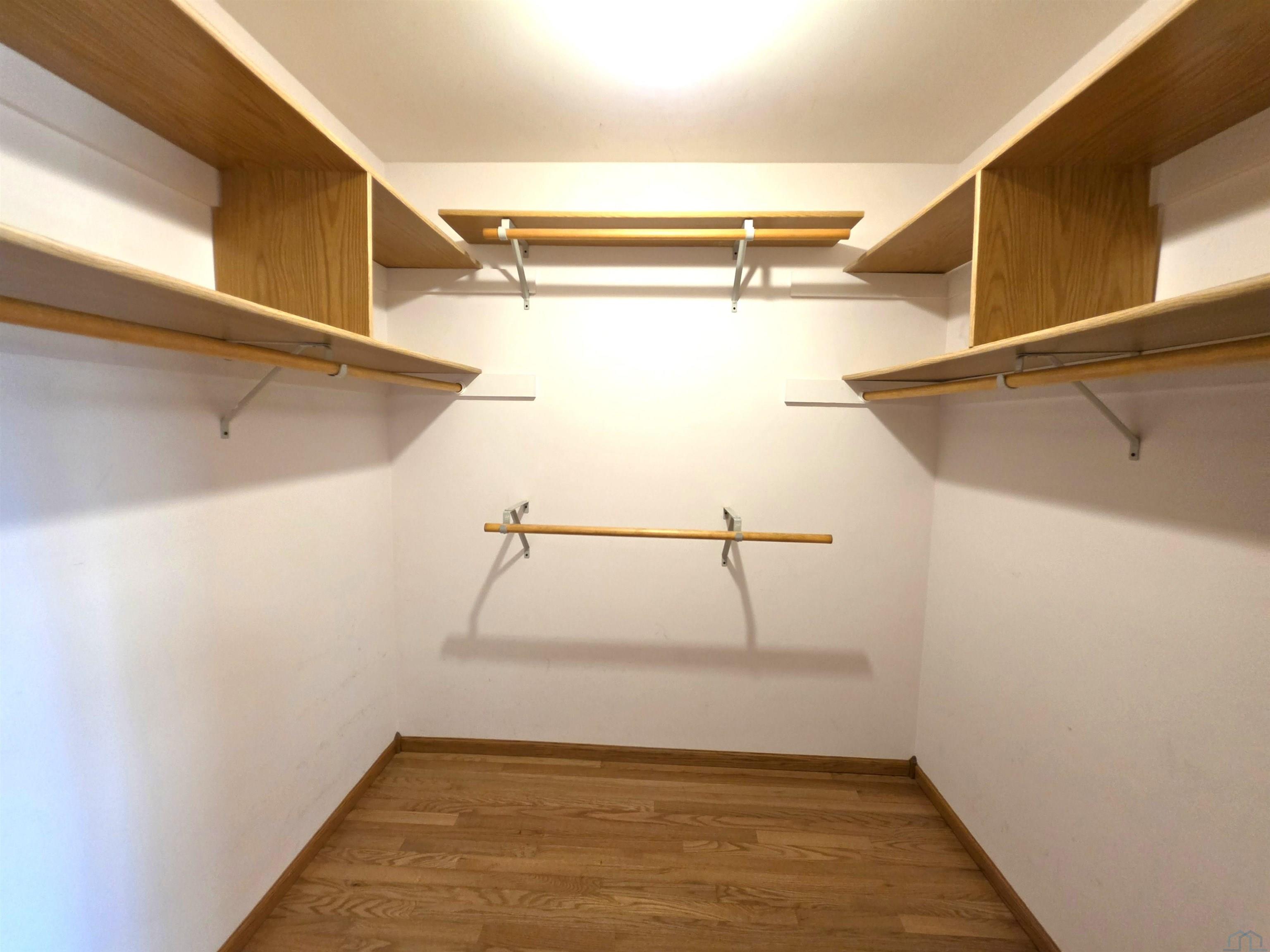 MLS #832960