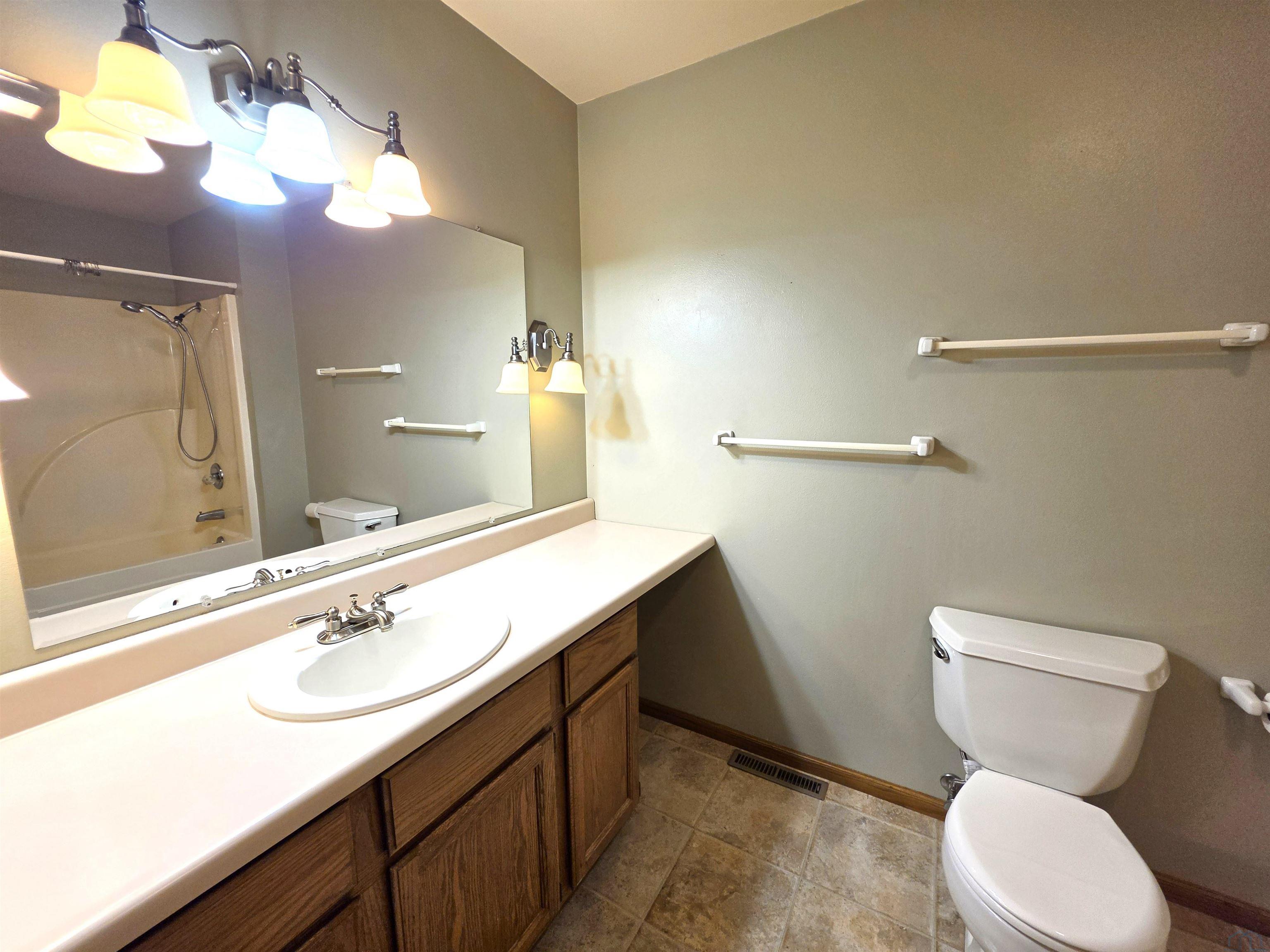 MLS #832960