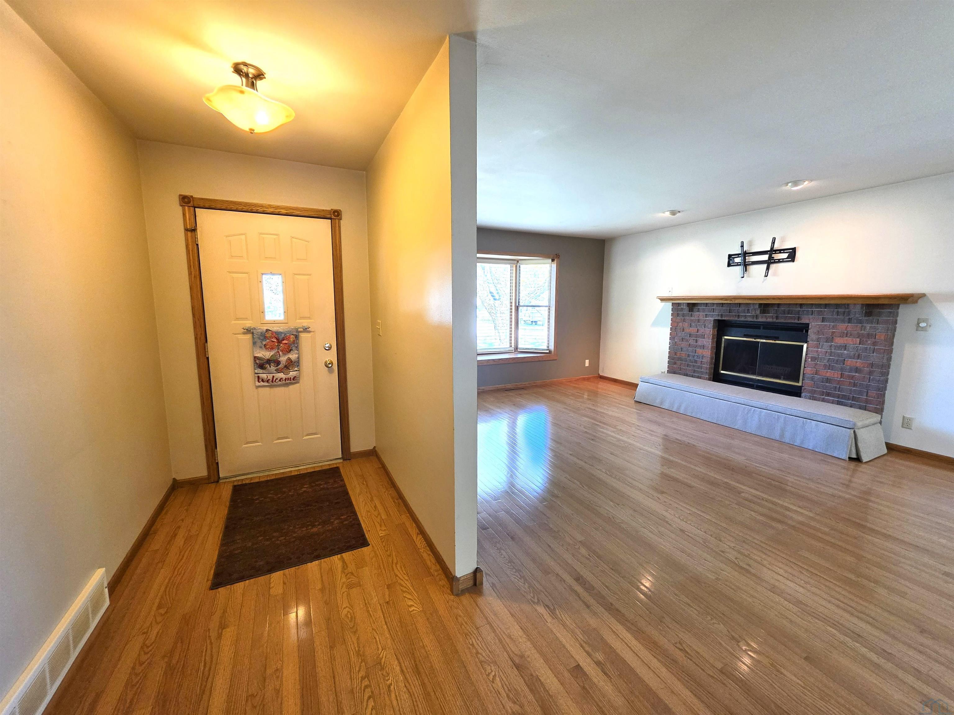 MLS #832960