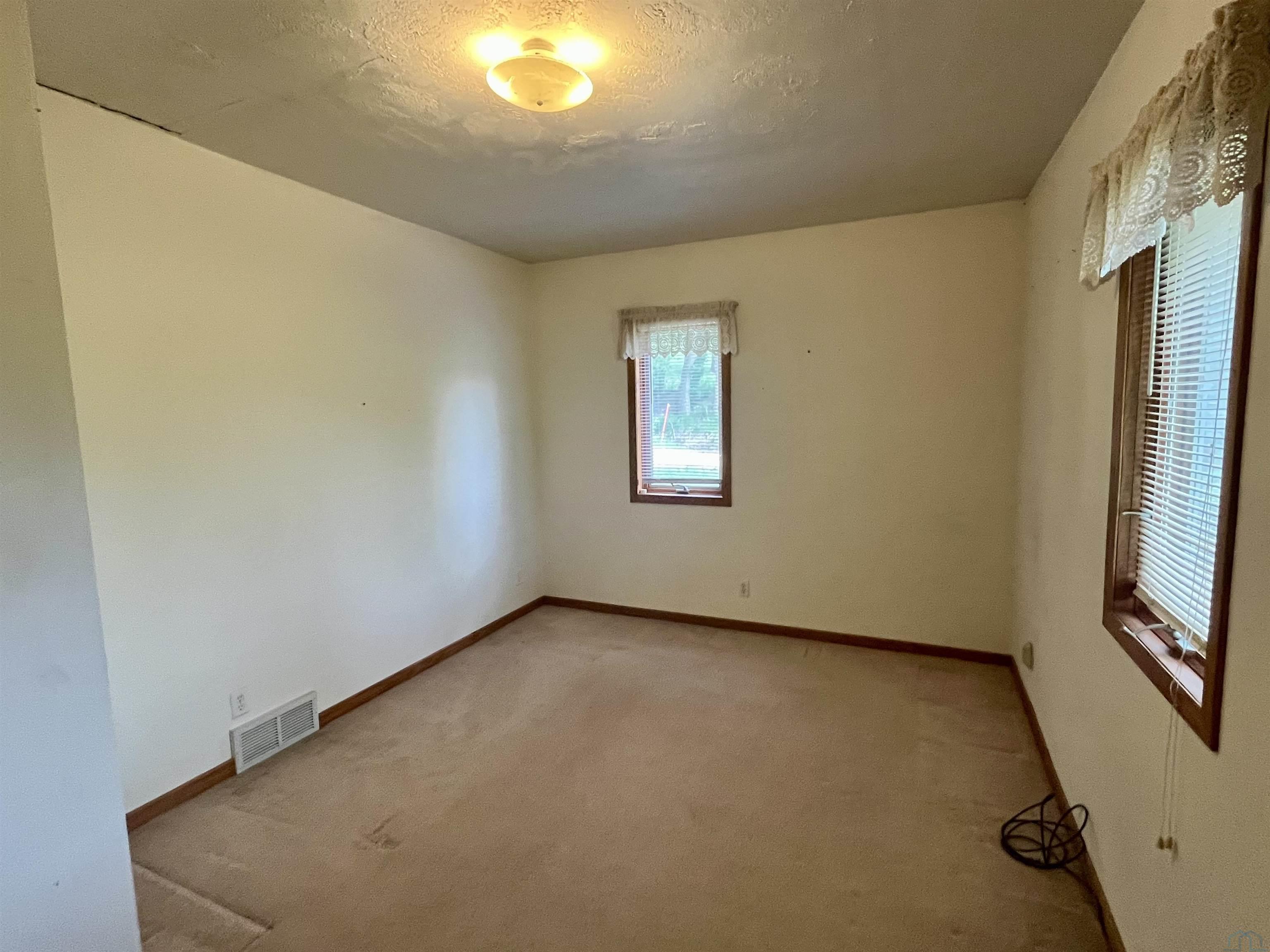 MLS #832963
