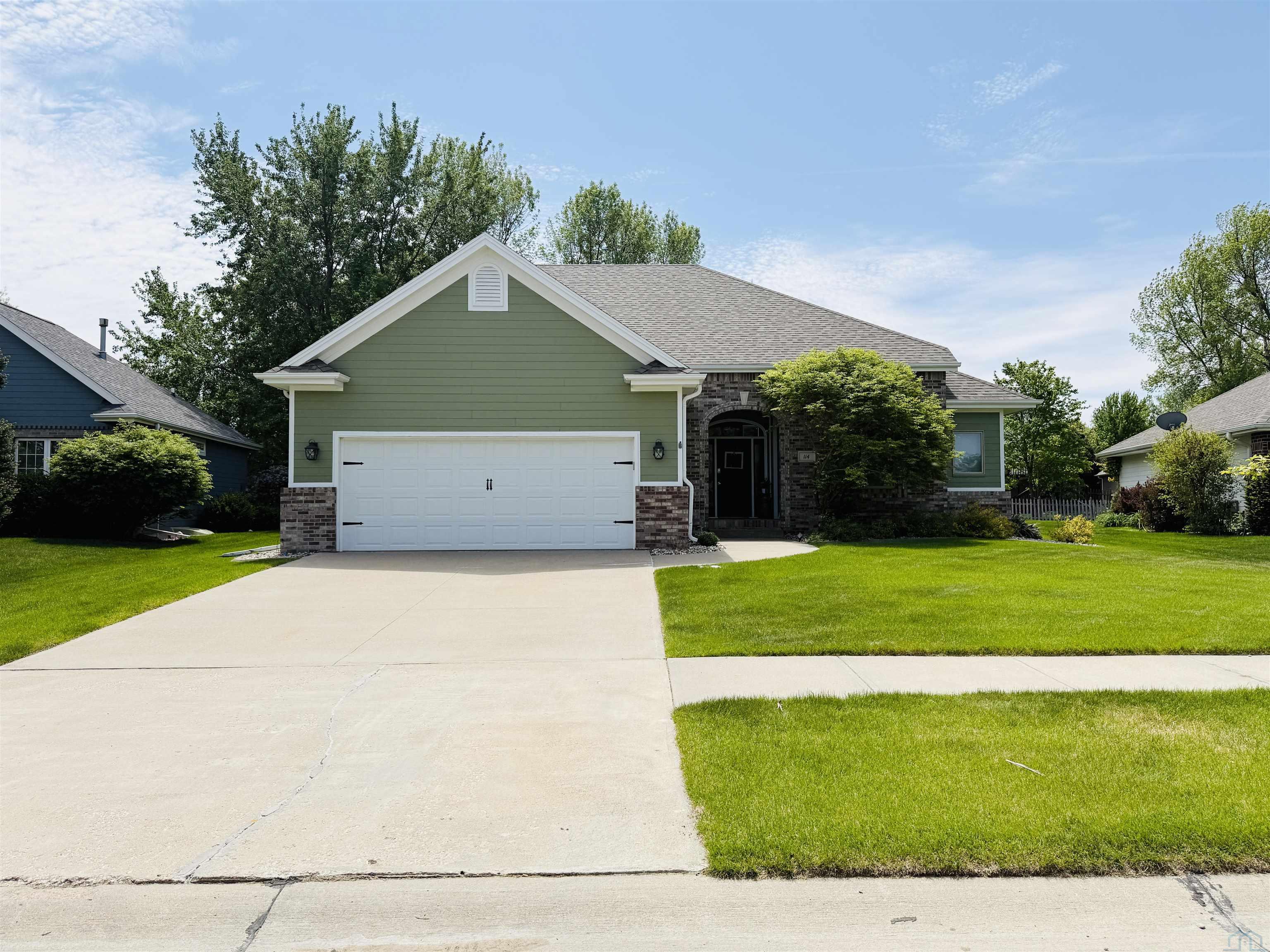 114 Levee Trail, Dakota Dunes, SD 57049 