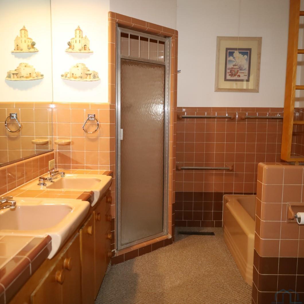 MLS #832977