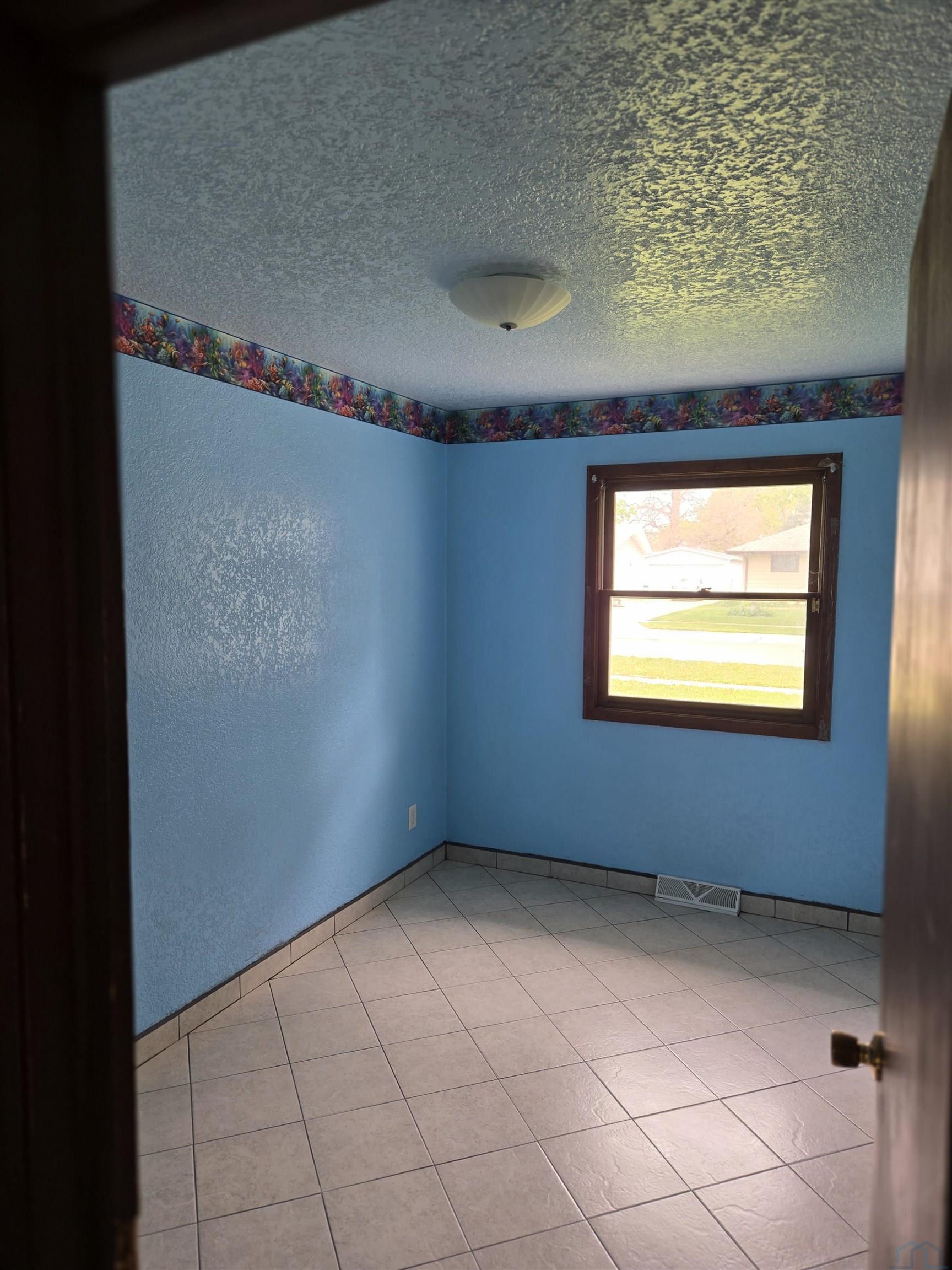 MLS #832987
