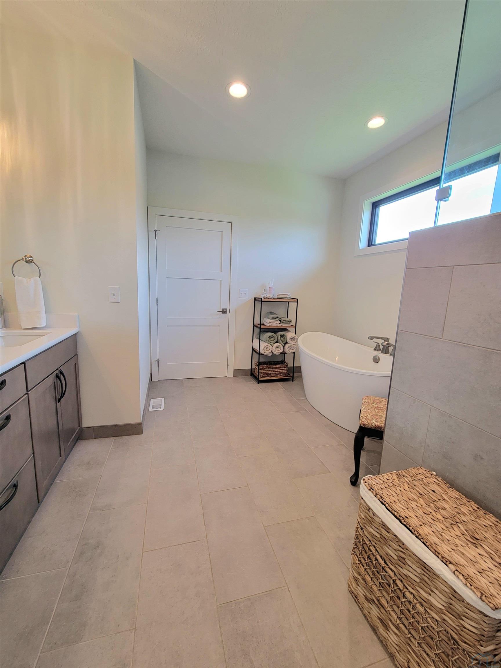 MLS #832998