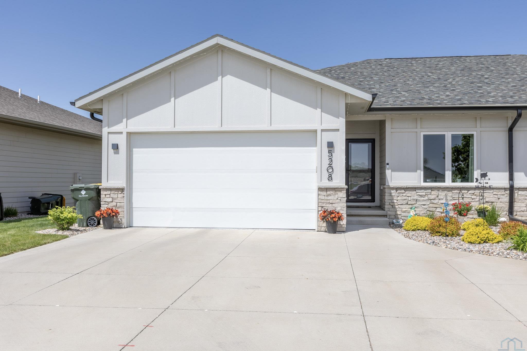 5208 Lynx Court, Sioux City, IA 51106 