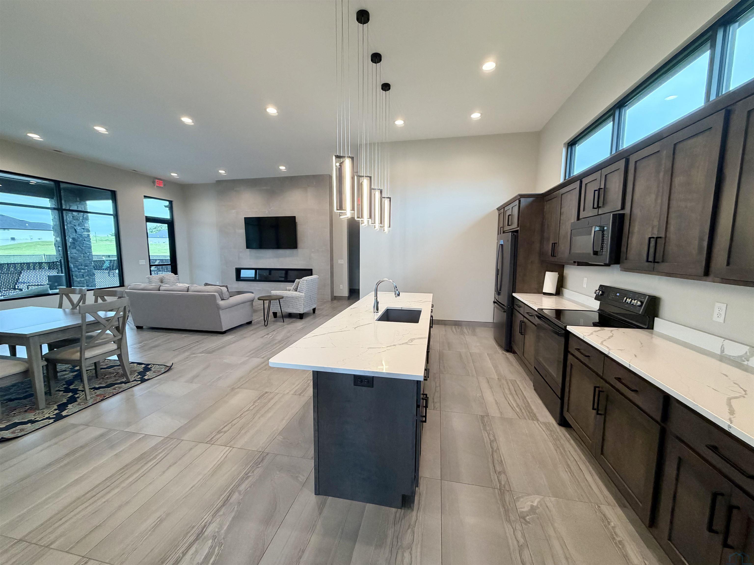 MLS #833000