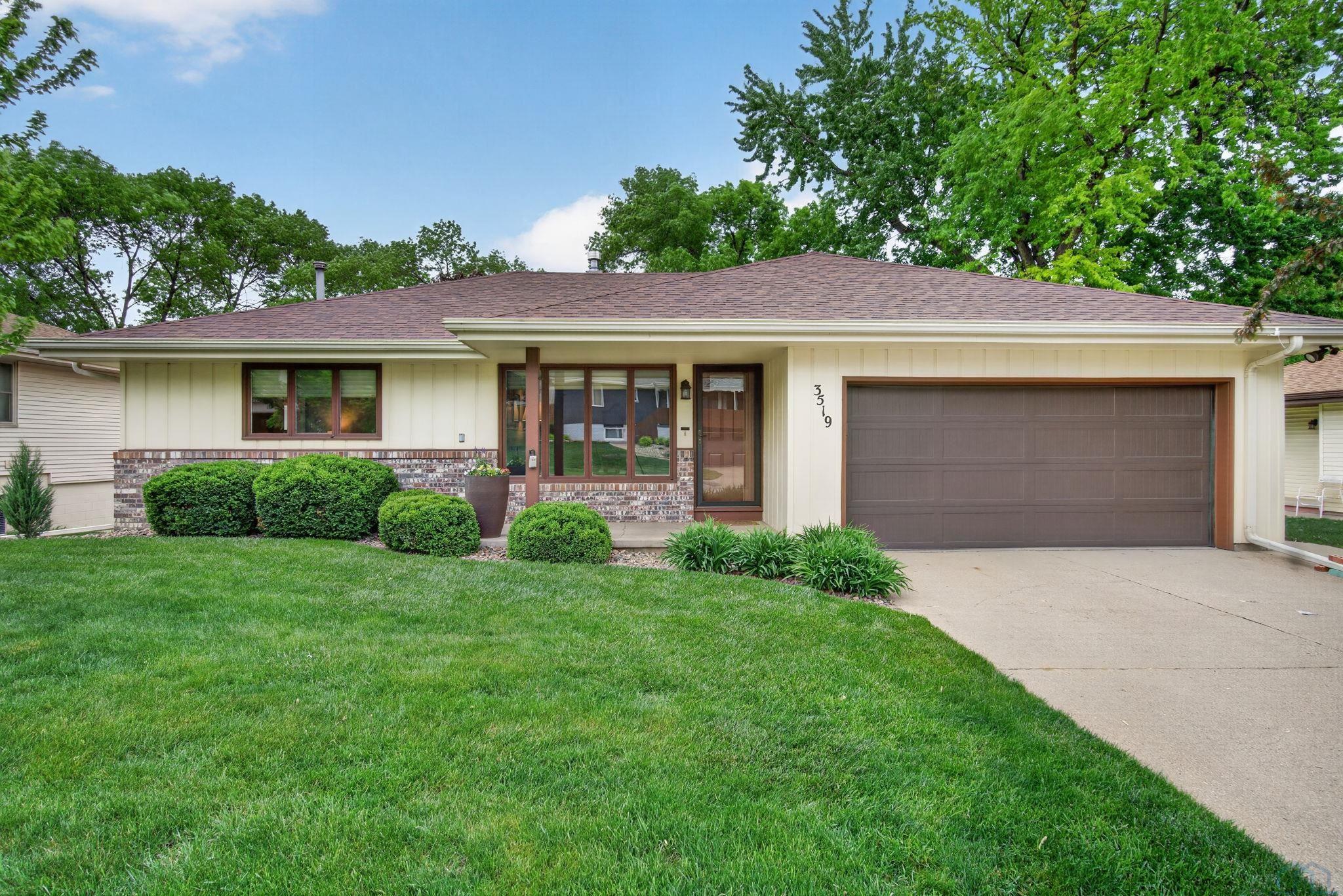 3519 Alpine Ave, Sioux City, IA 51106 