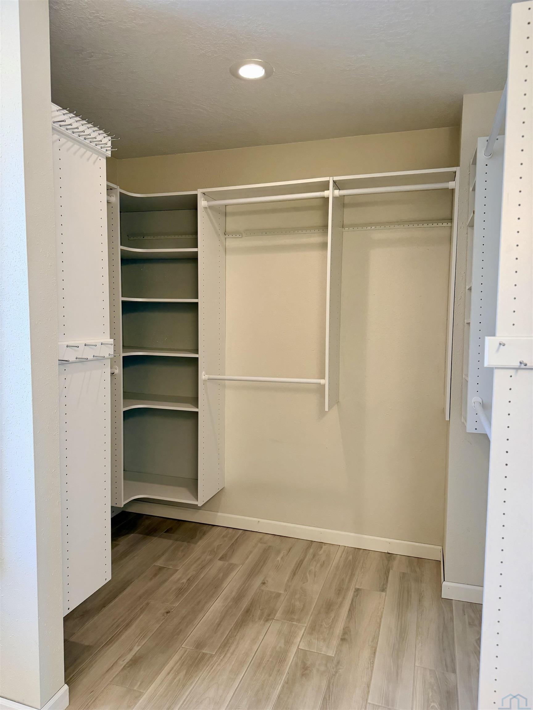 MLS #833007