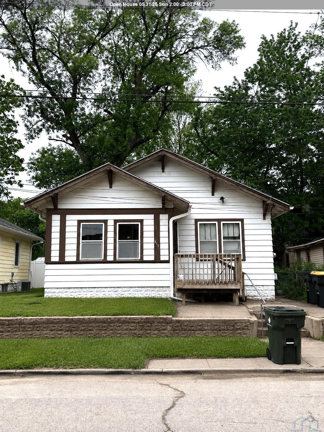 217 Rebecca St., Sioux City, IA 51103 