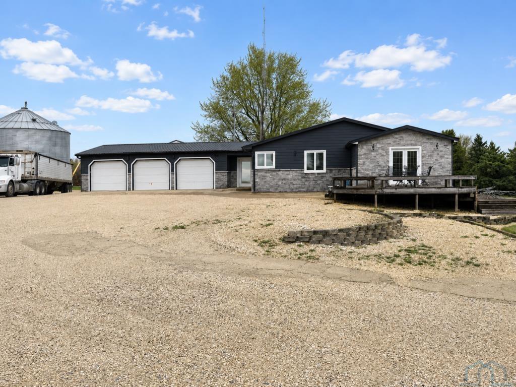 1741 Vine Ave, Ocheyedan, IA 51354 