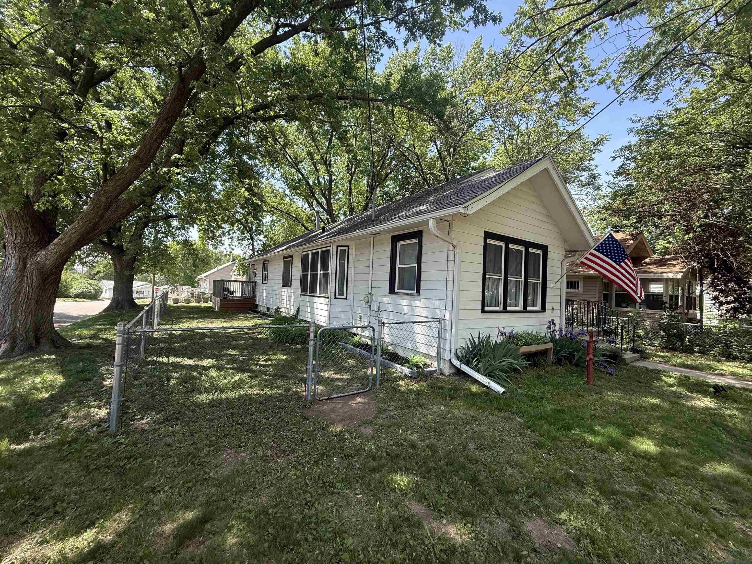 MLS #833046