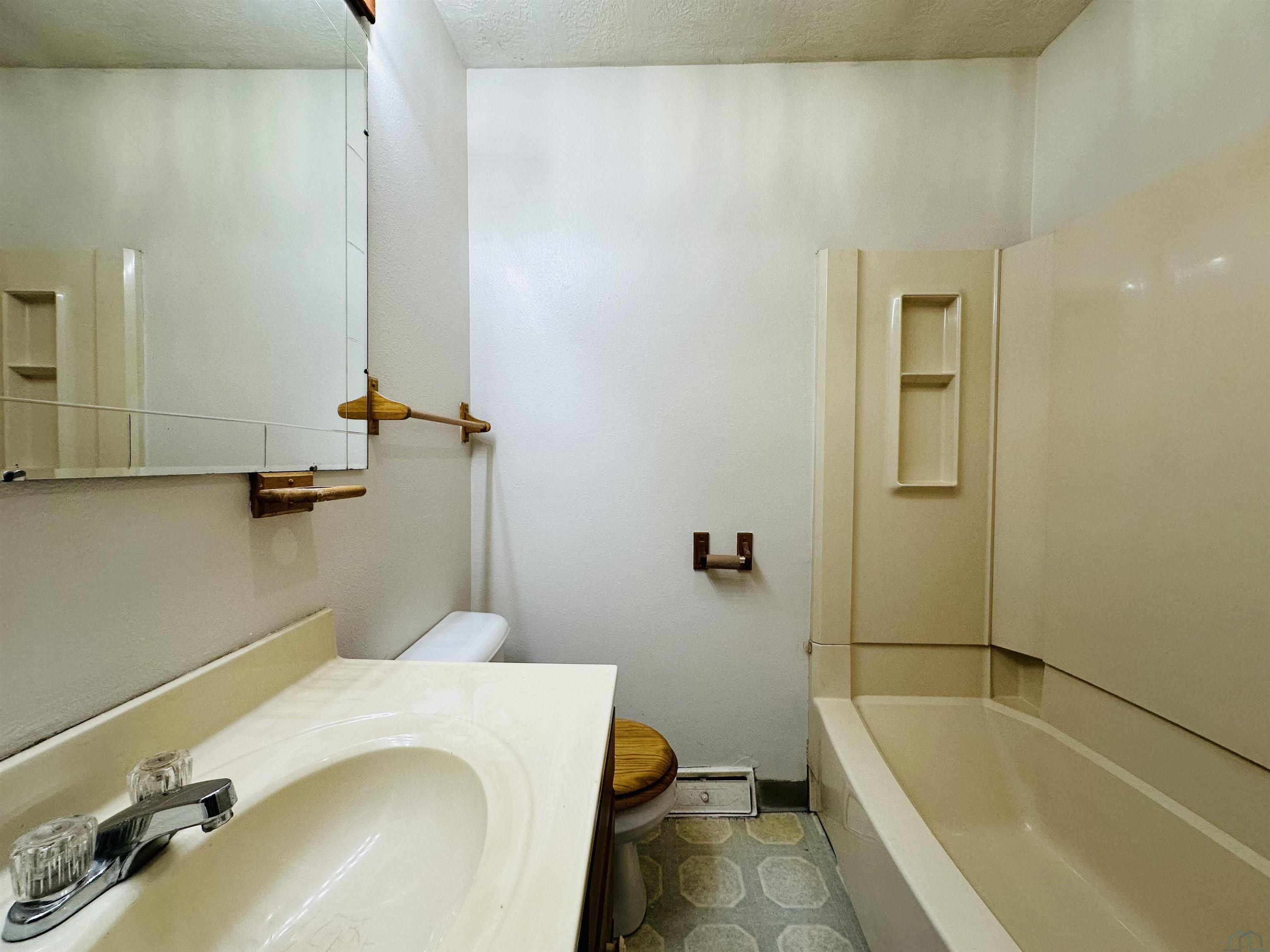 MLS #833047