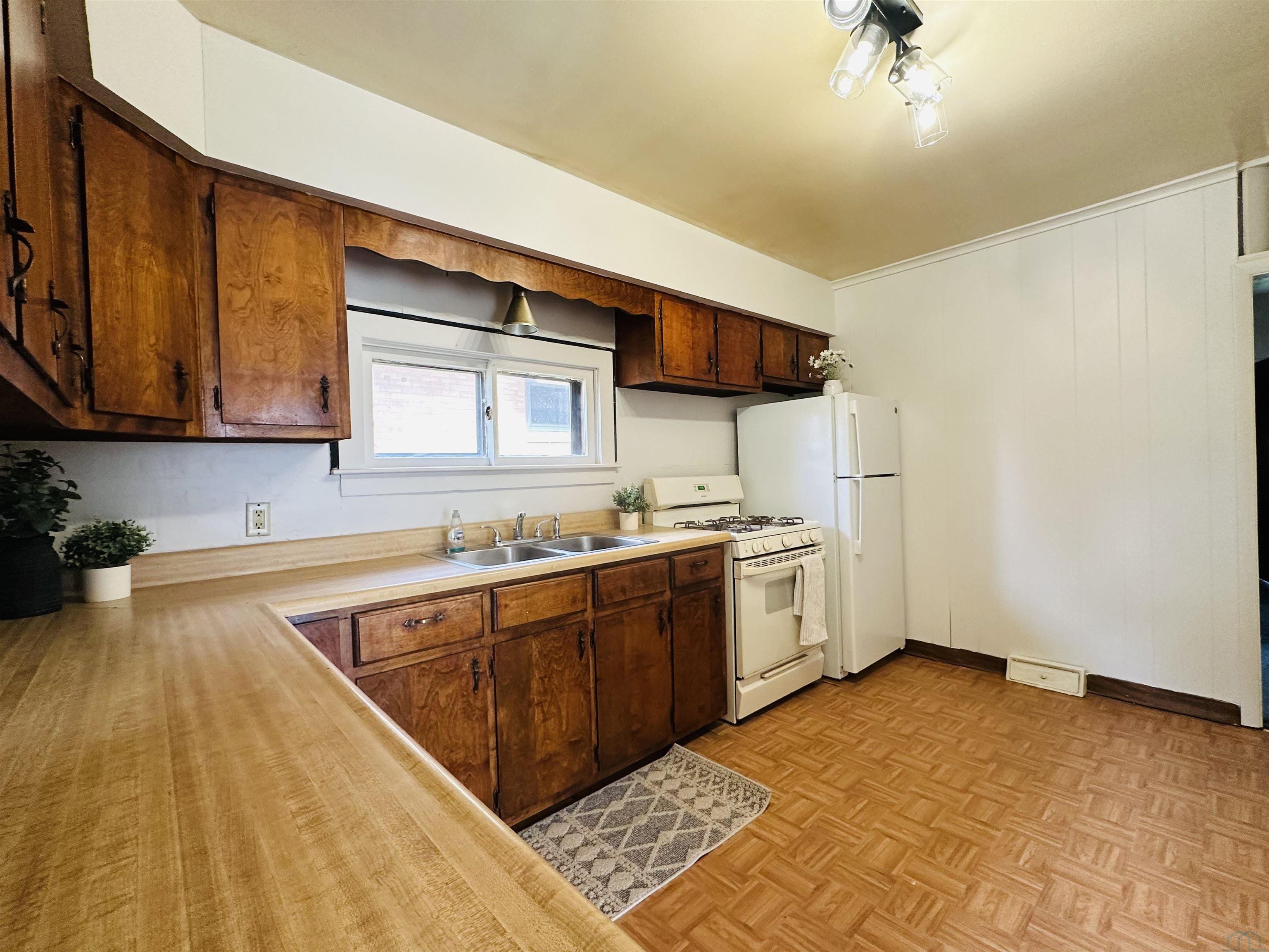 MLS #833047