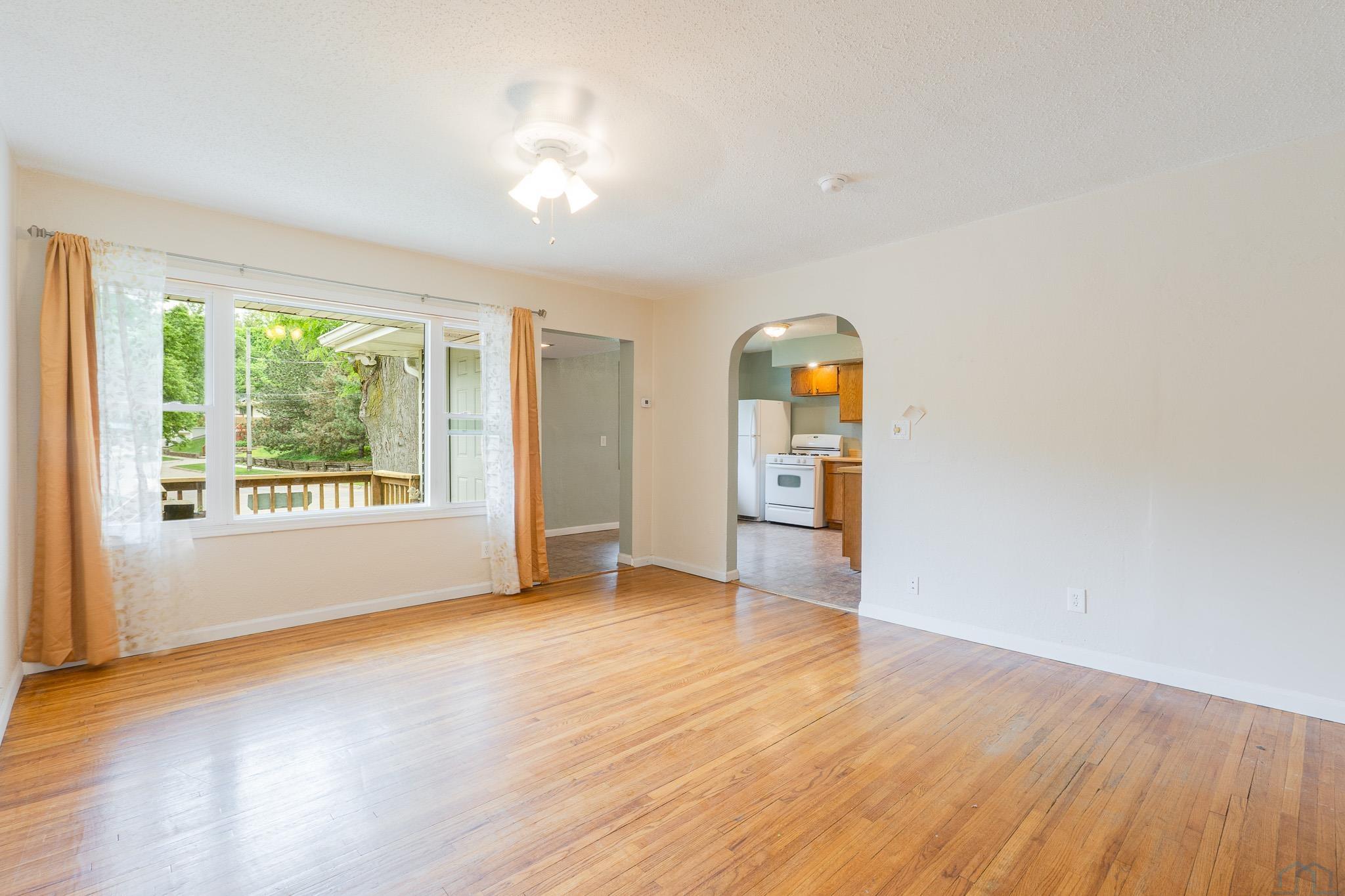MLS #833049