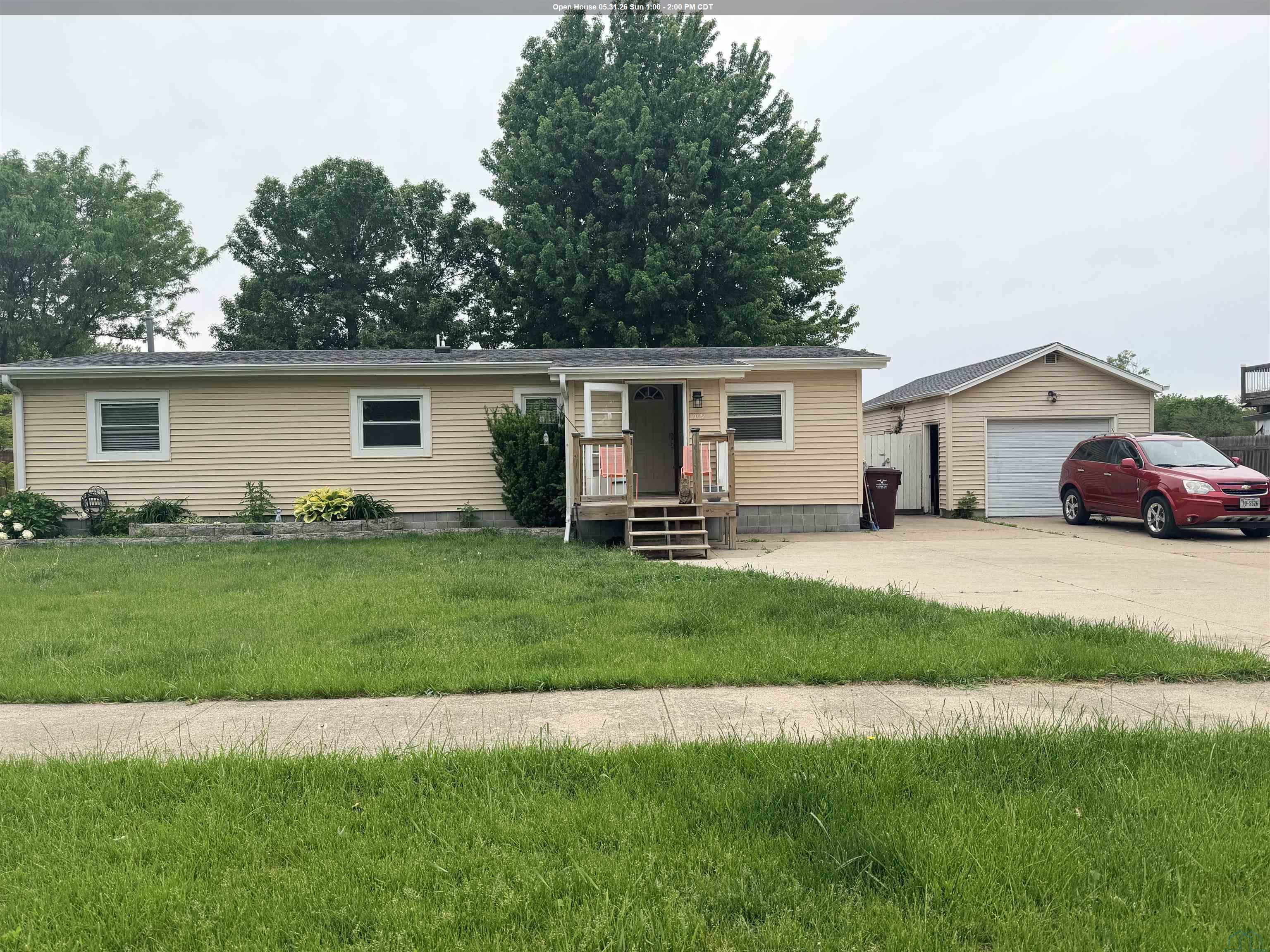609 8th Ave, South Sioux City, NE 68776 