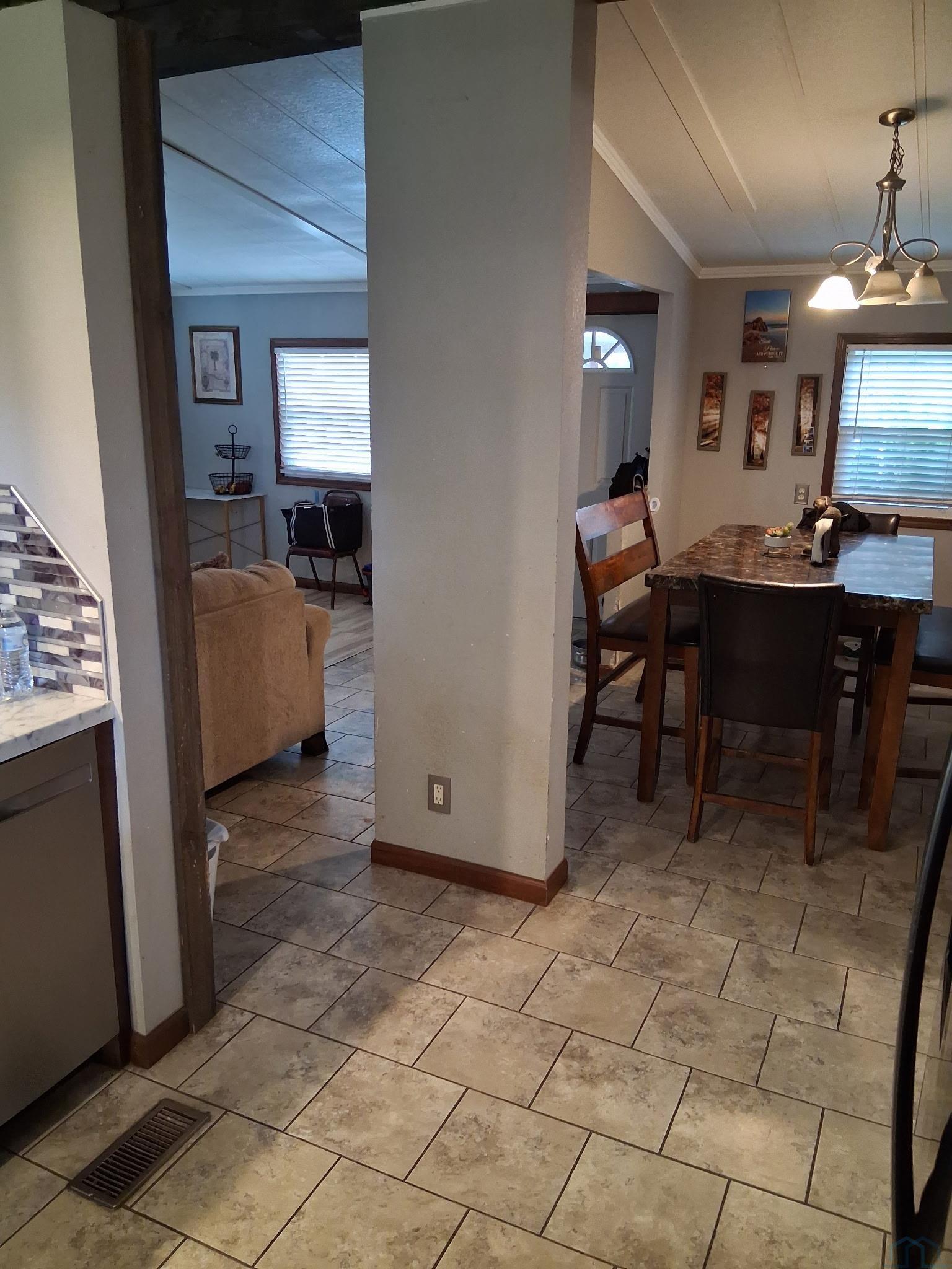 MLS #833058