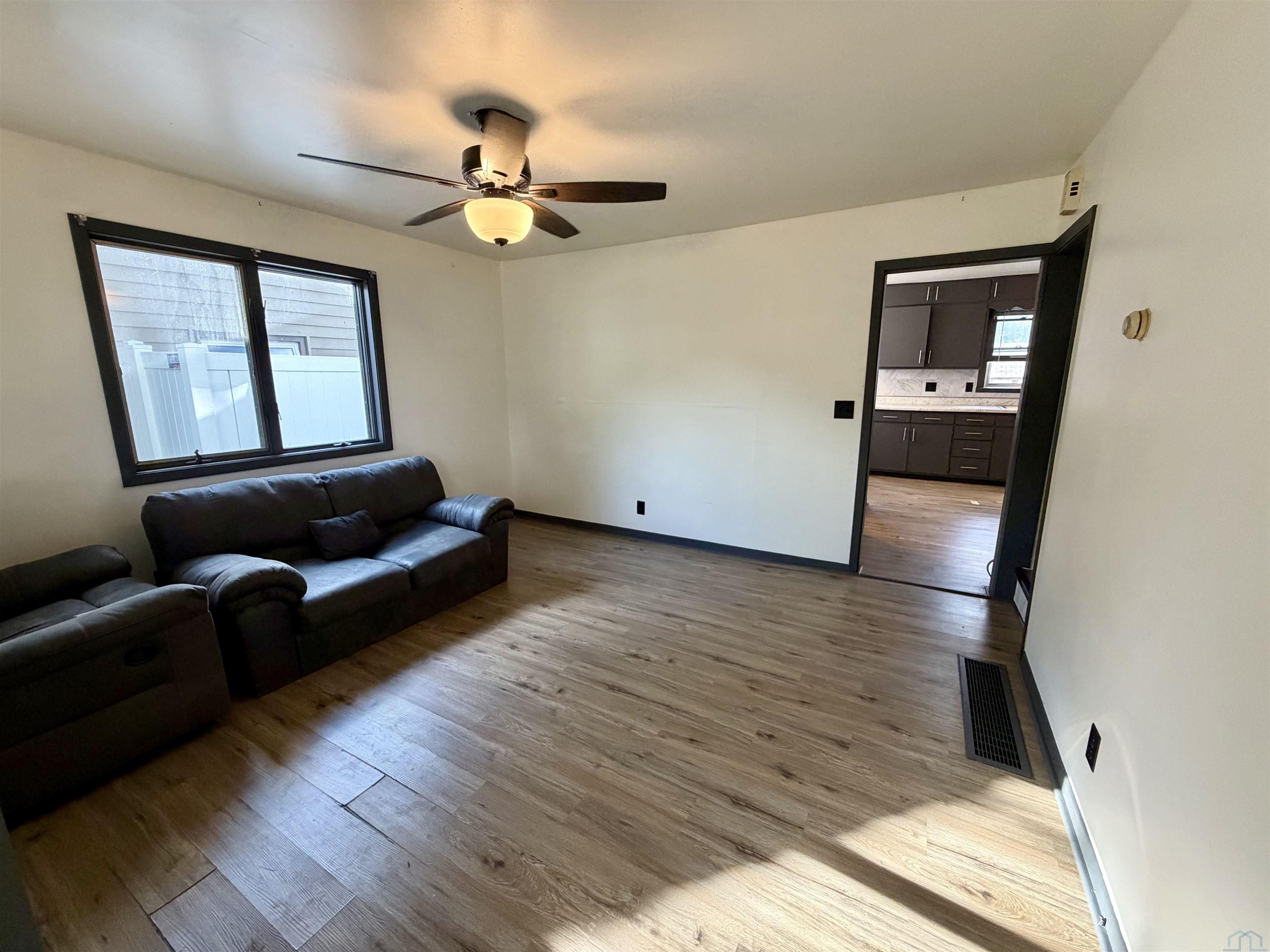 MLS #833060