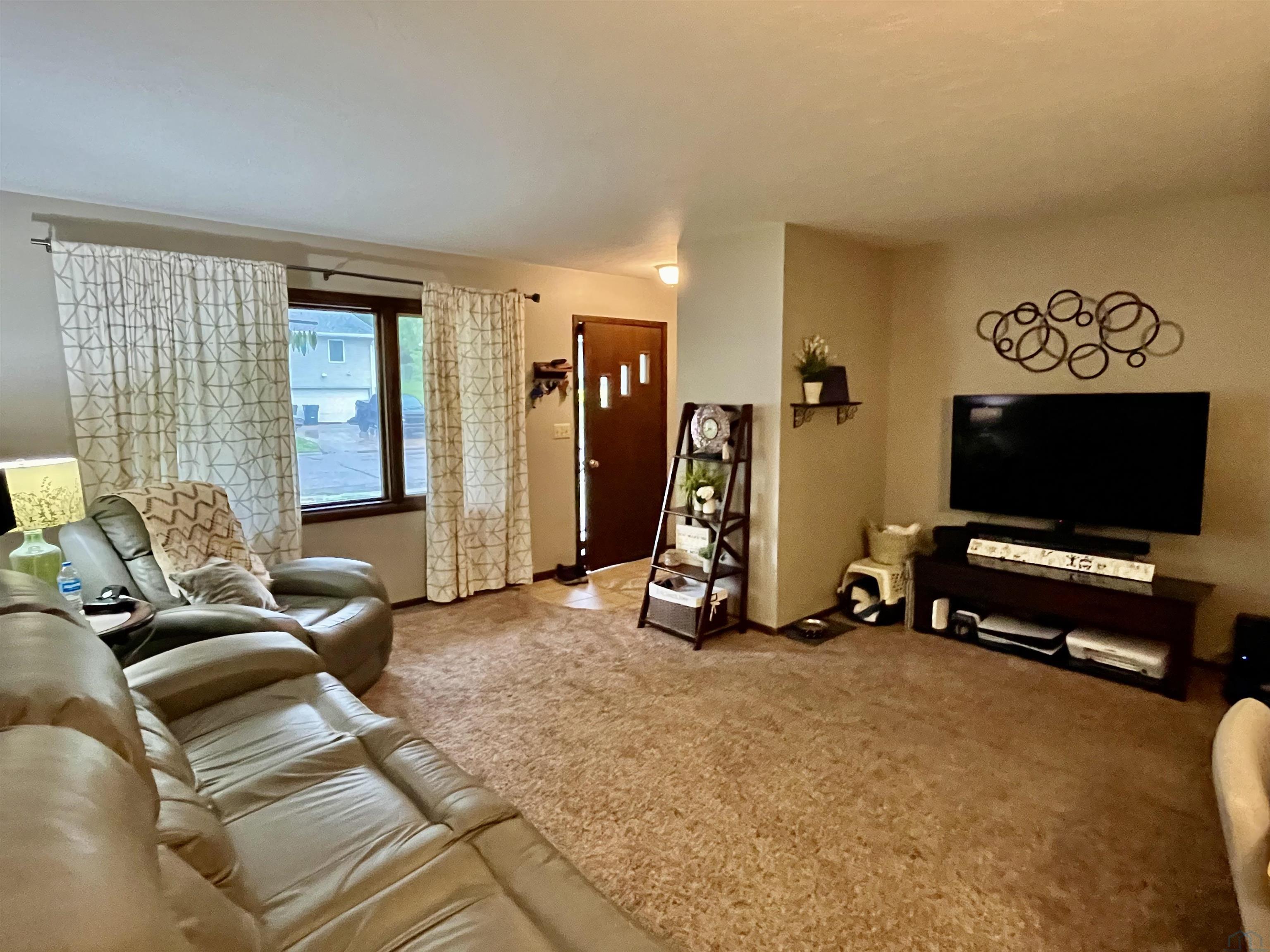 MLS #833077