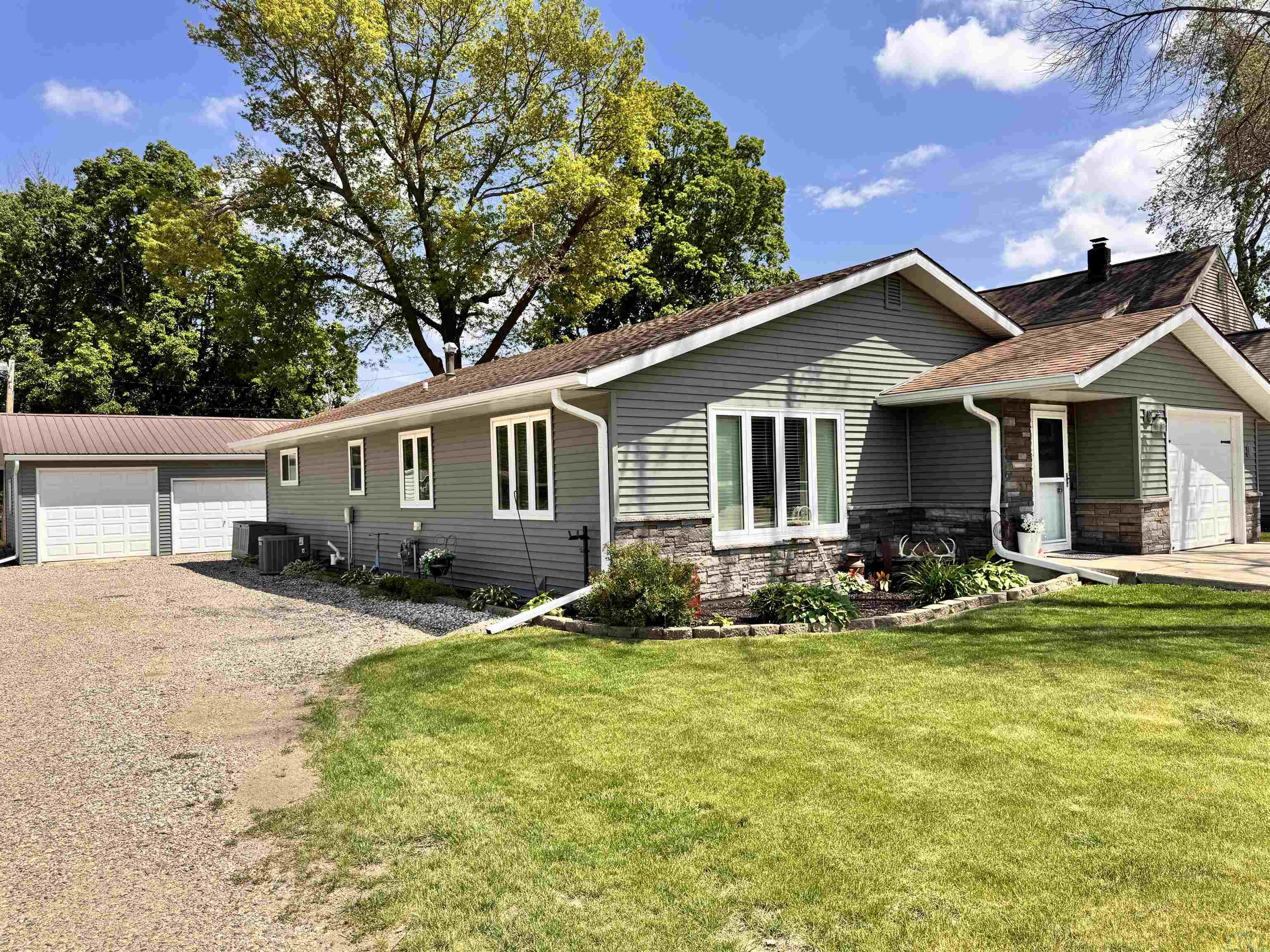 MLS #833084