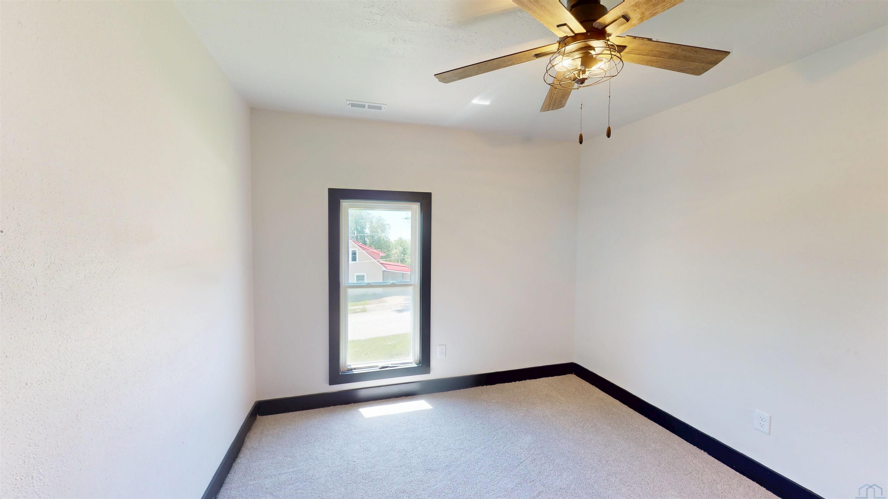 MLS #833095