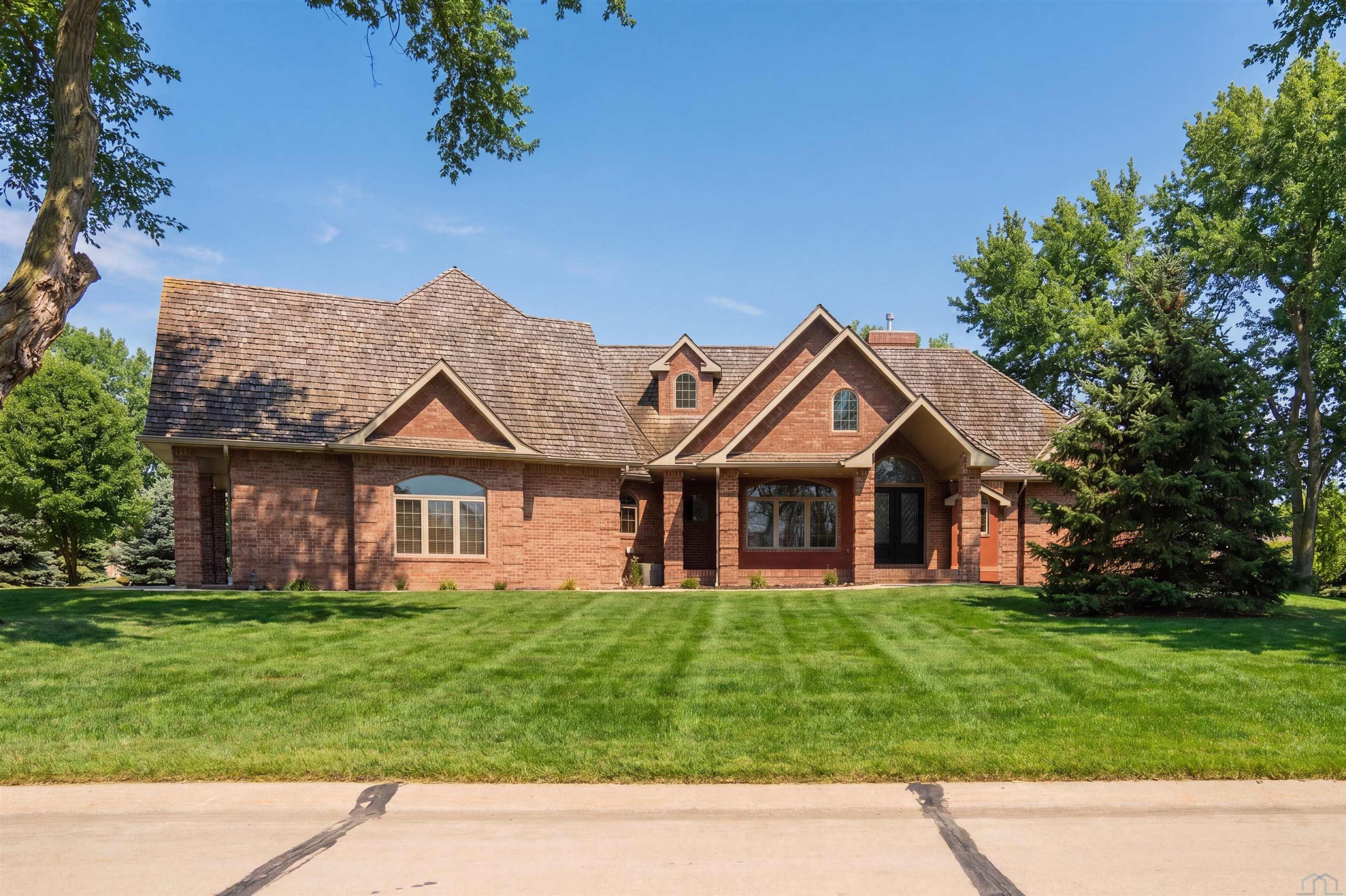 942 Spyglass Circle
