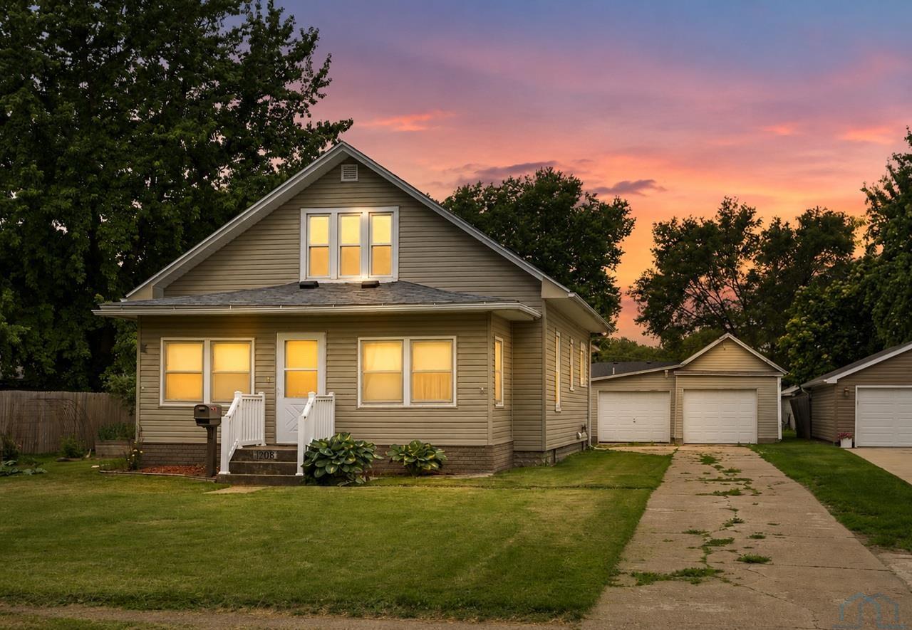 1208 6th Street, Onawa, IA 51040 