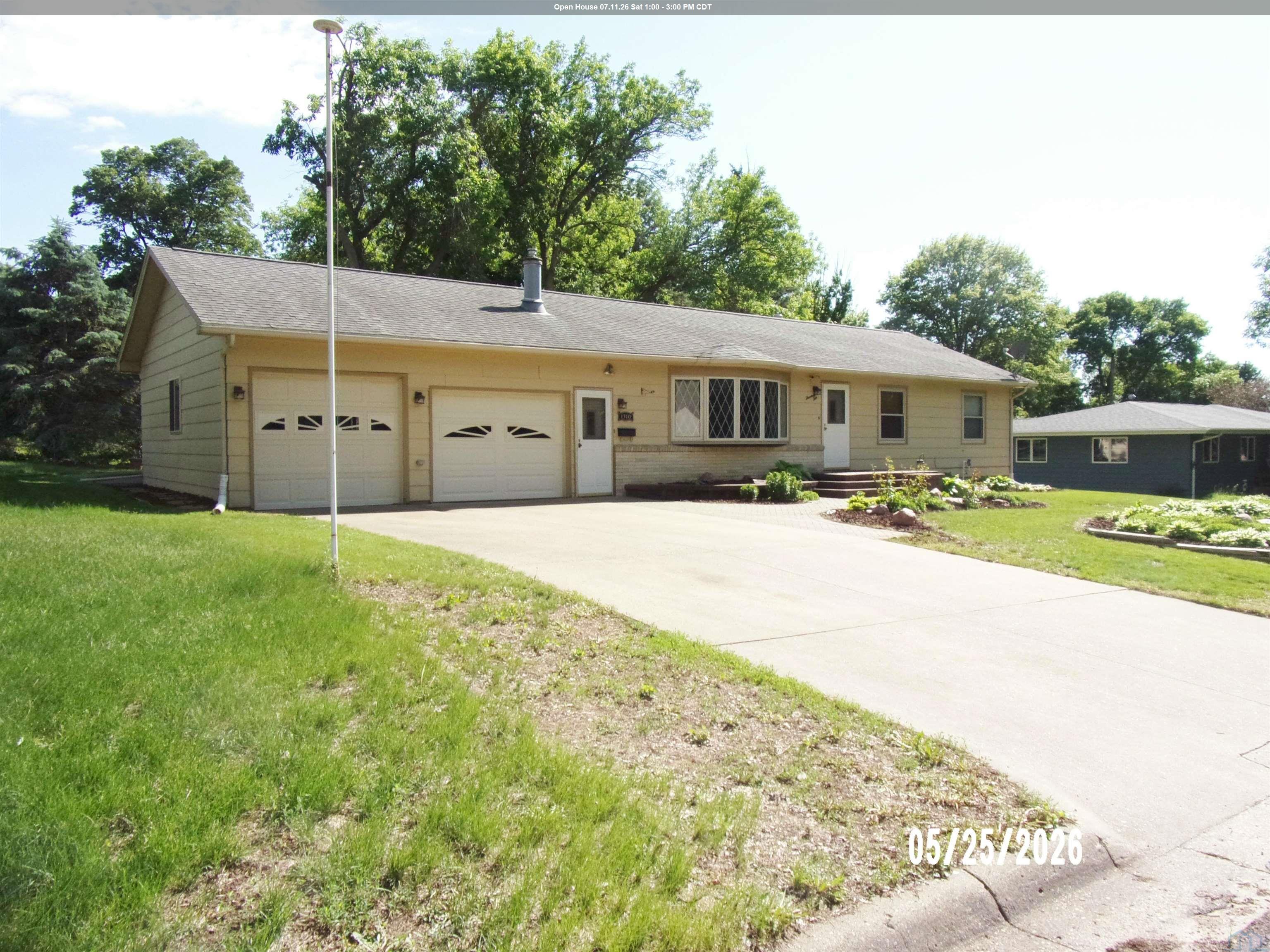 1310 15TH ST, Hawarden, IA 51023 