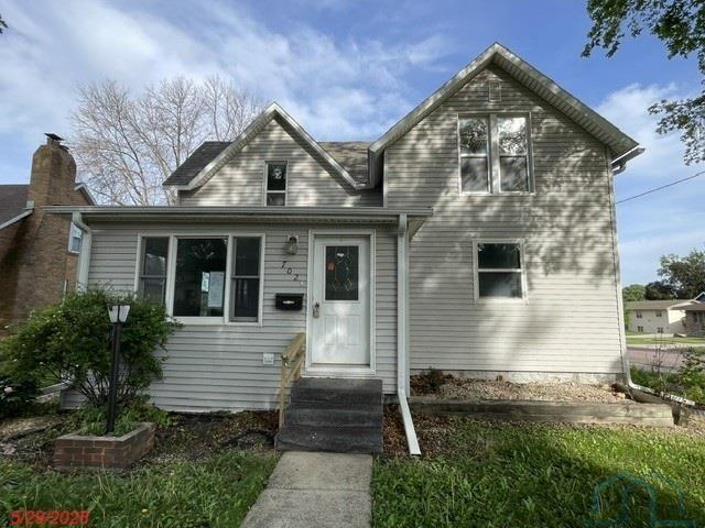 702 4TH AVE						  						 , Sheldon						 , IA						  51201						  