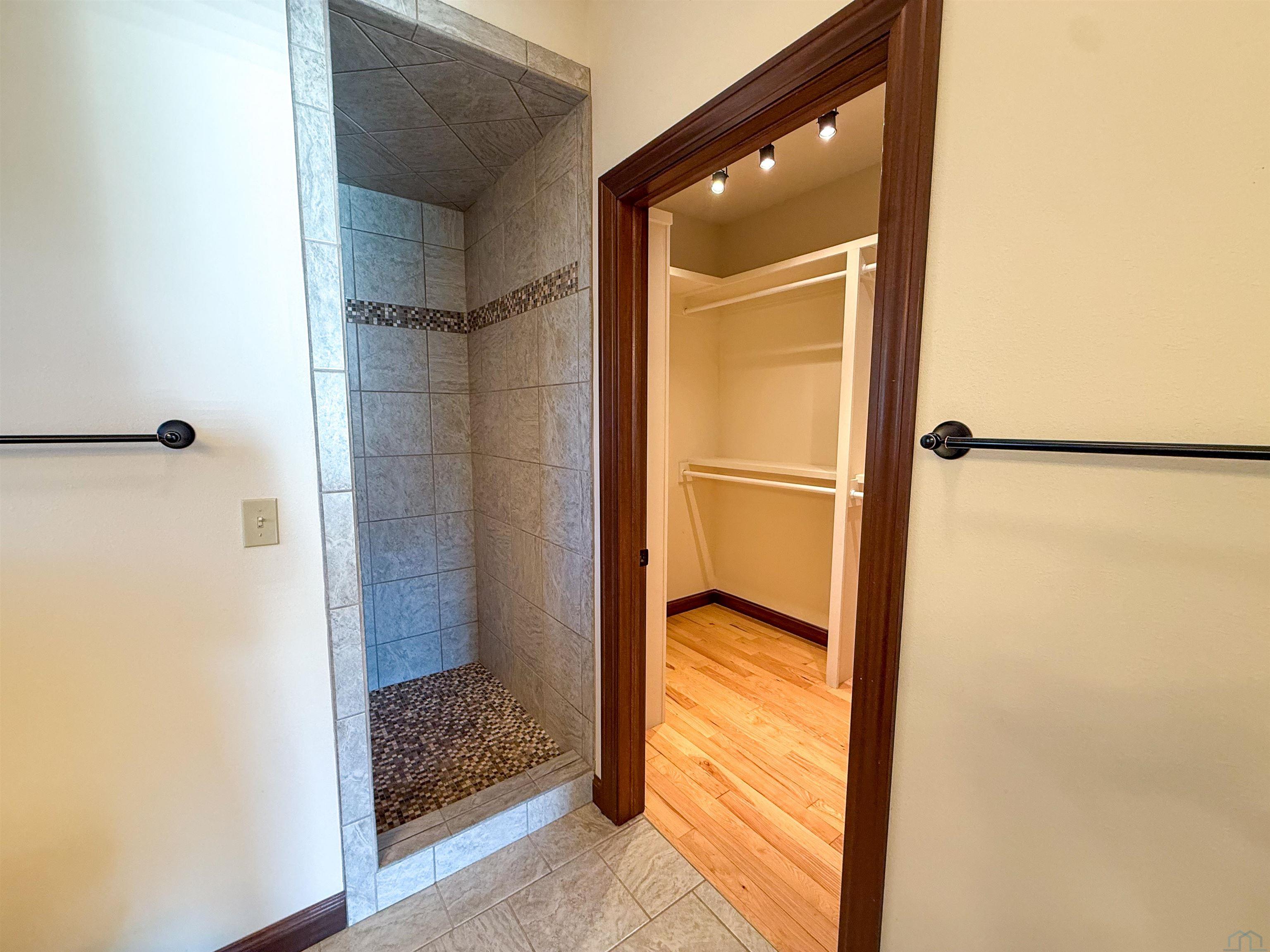 MLS #833172