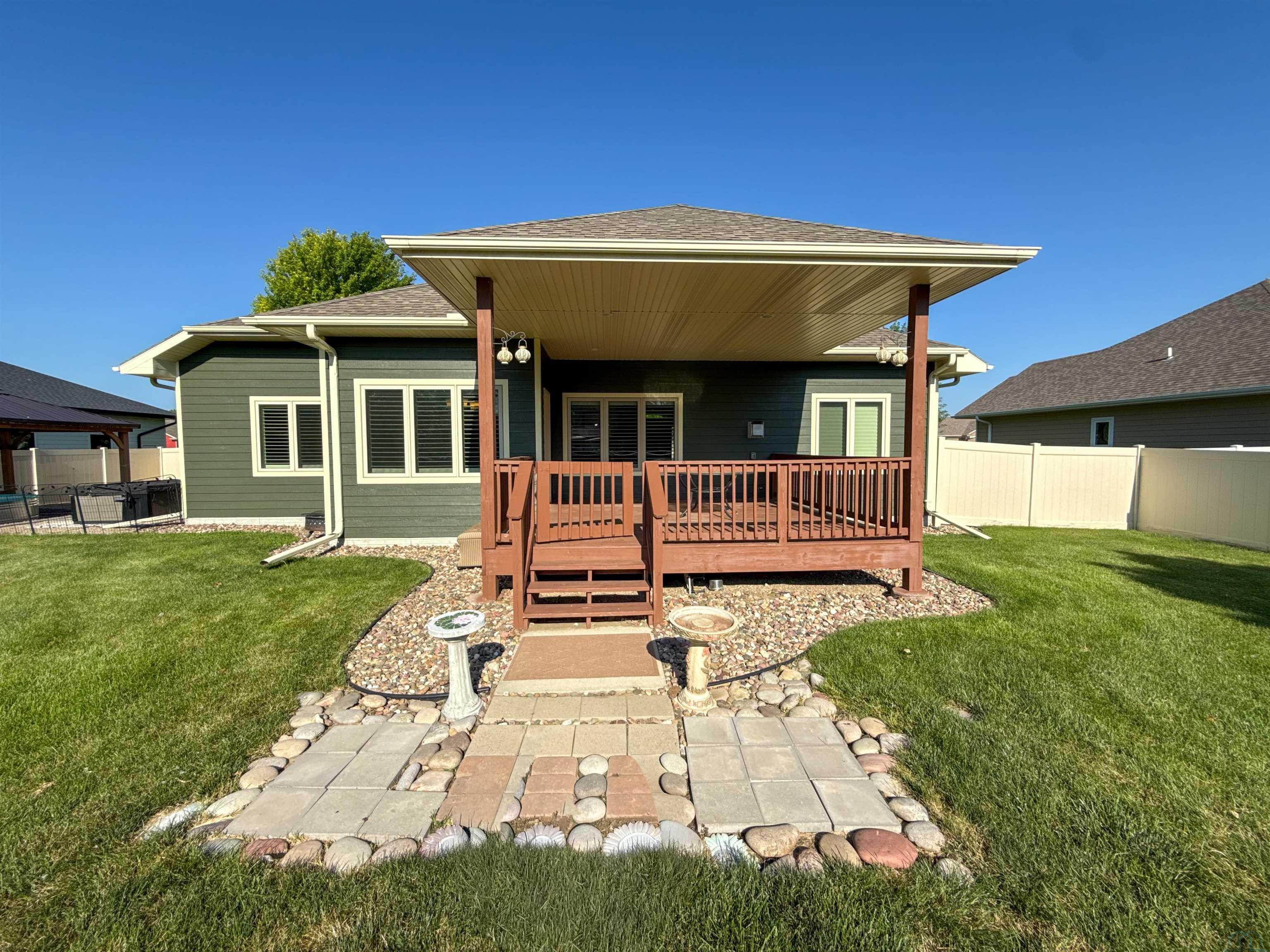 MLS #833172
