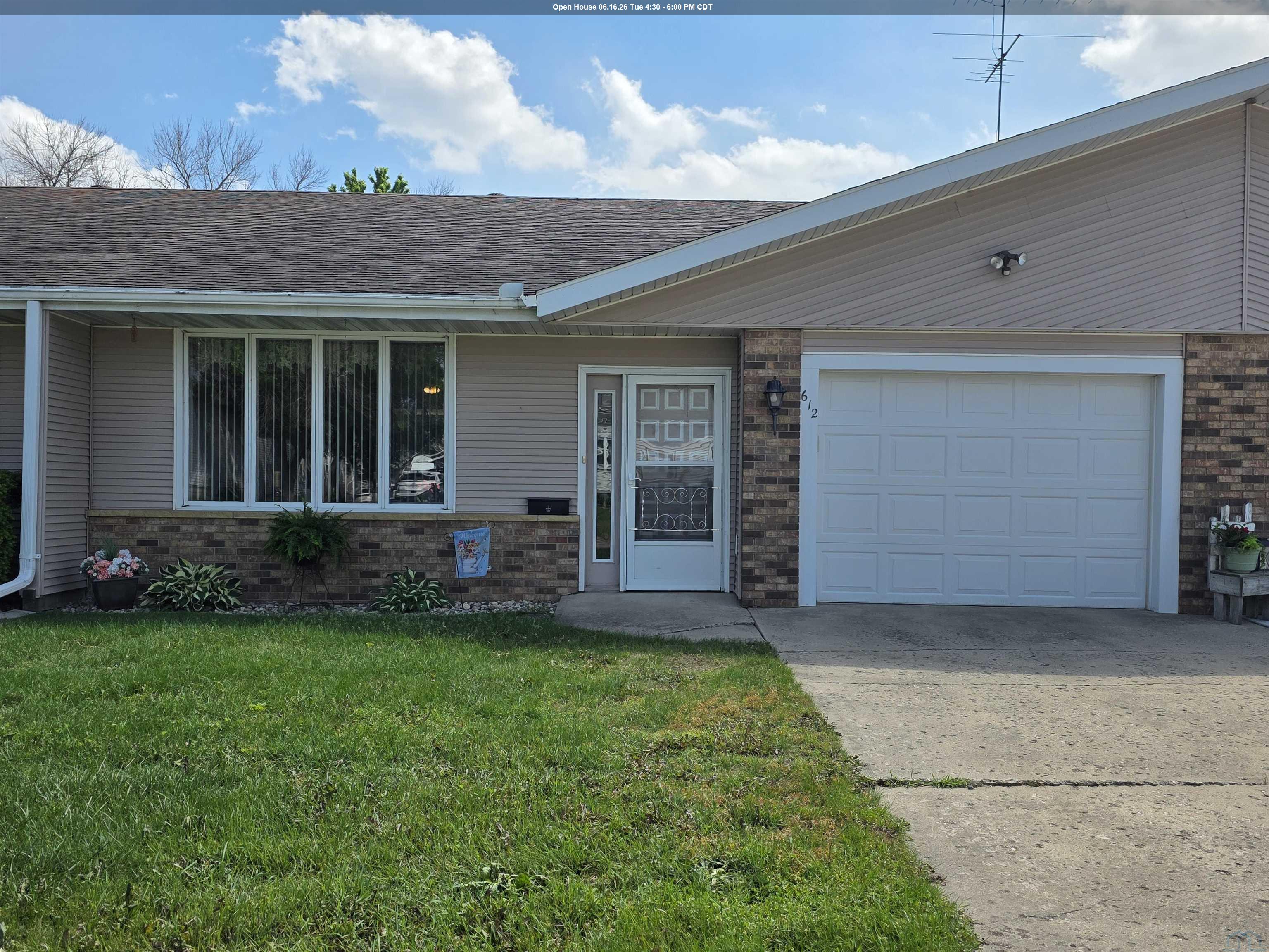 612 11th St, Sheldon, IA 51201 
