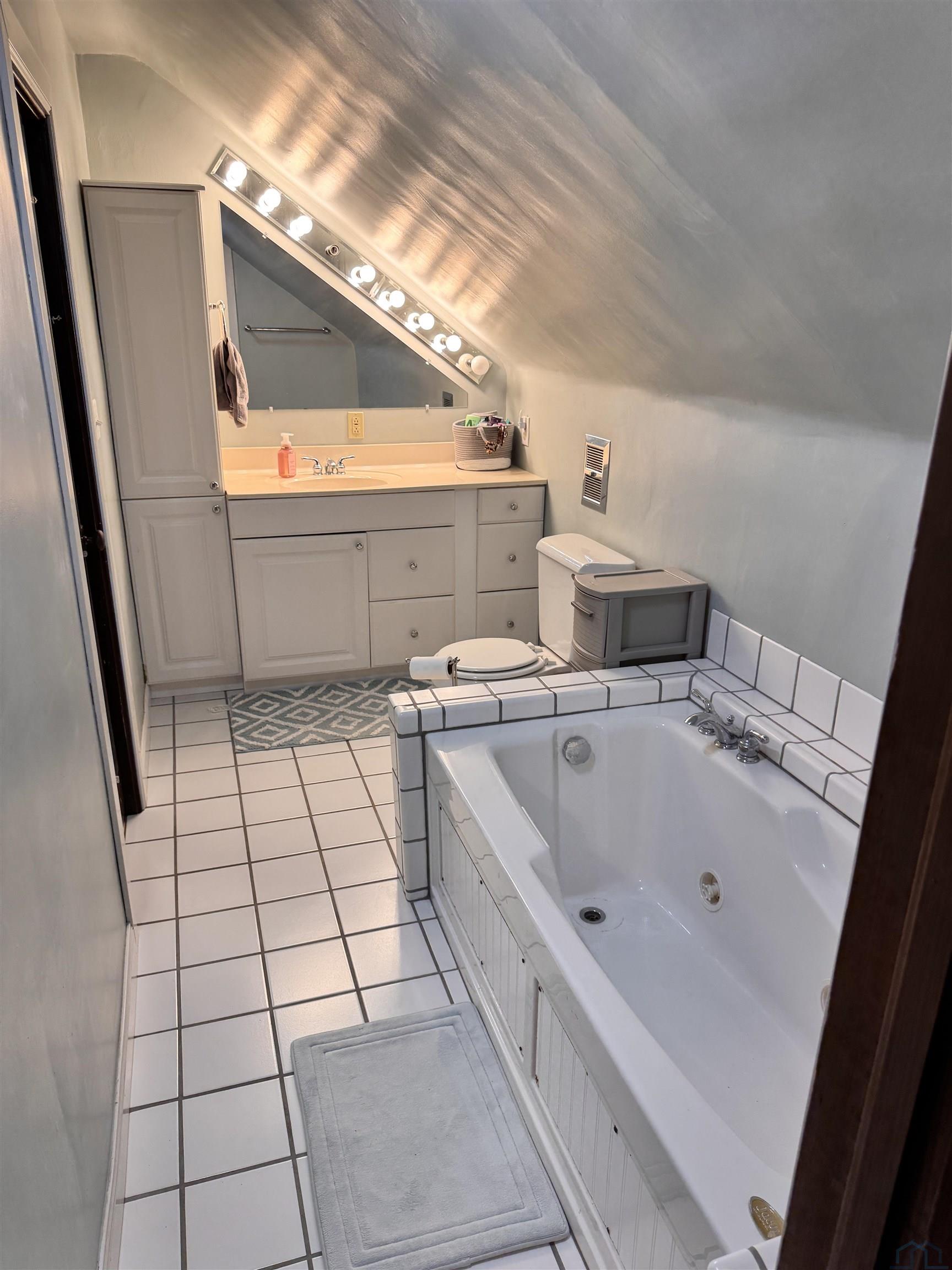 MLS #833179