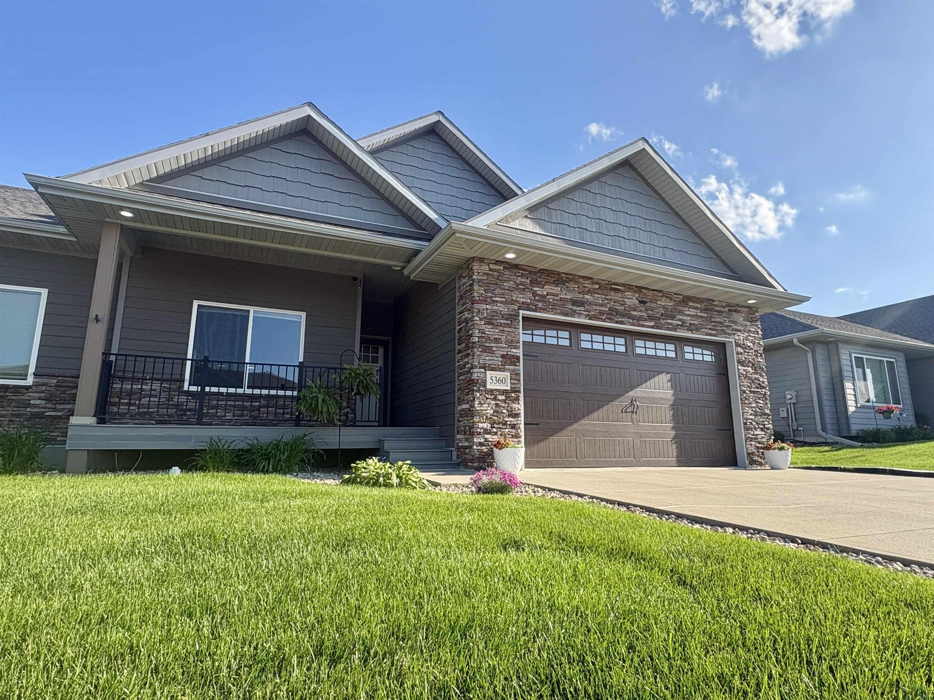 5360 Overlook Lane, Sioux City, IA 51106 