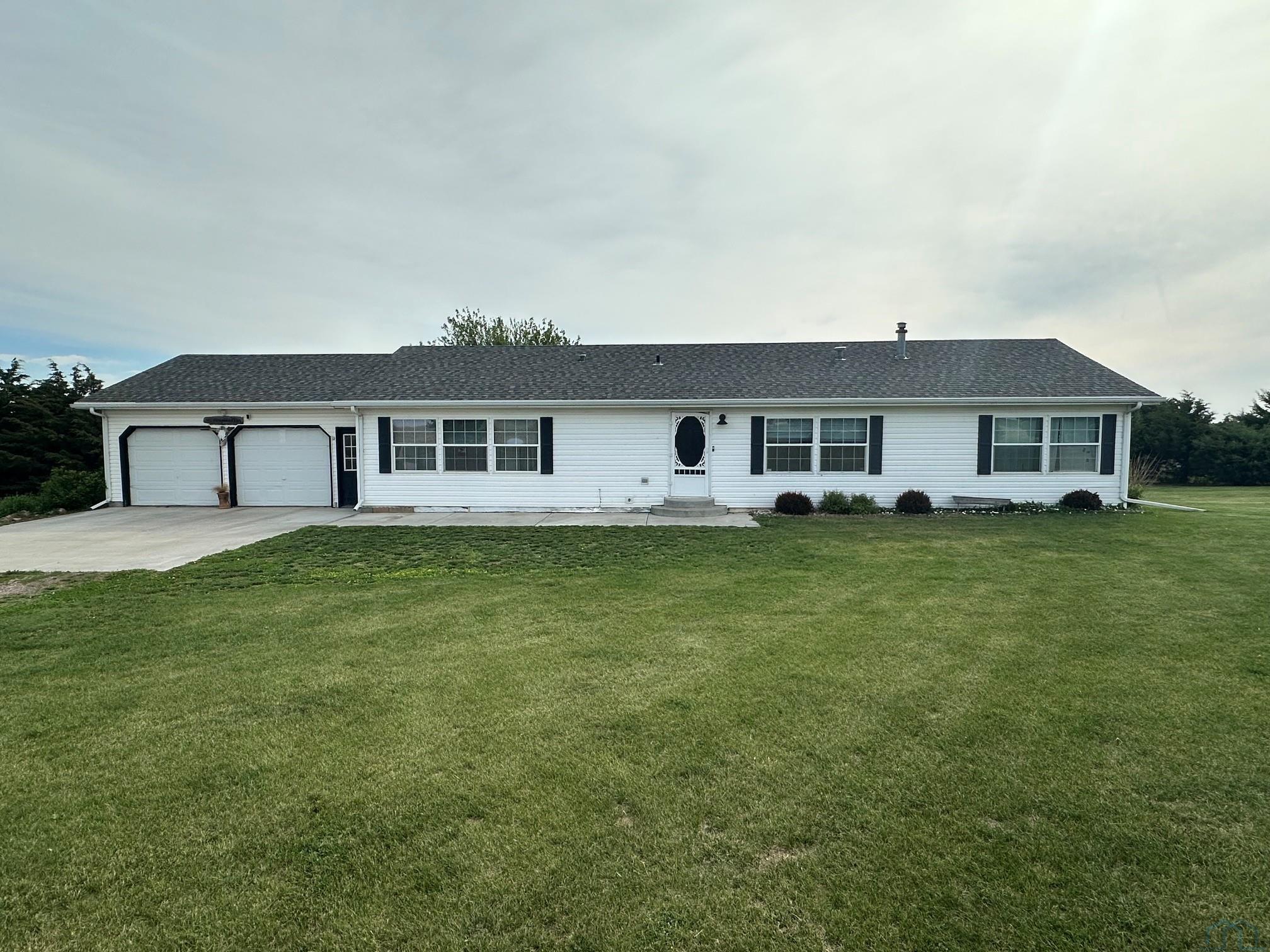87450 576 Ave, Laurel, NE 68745 