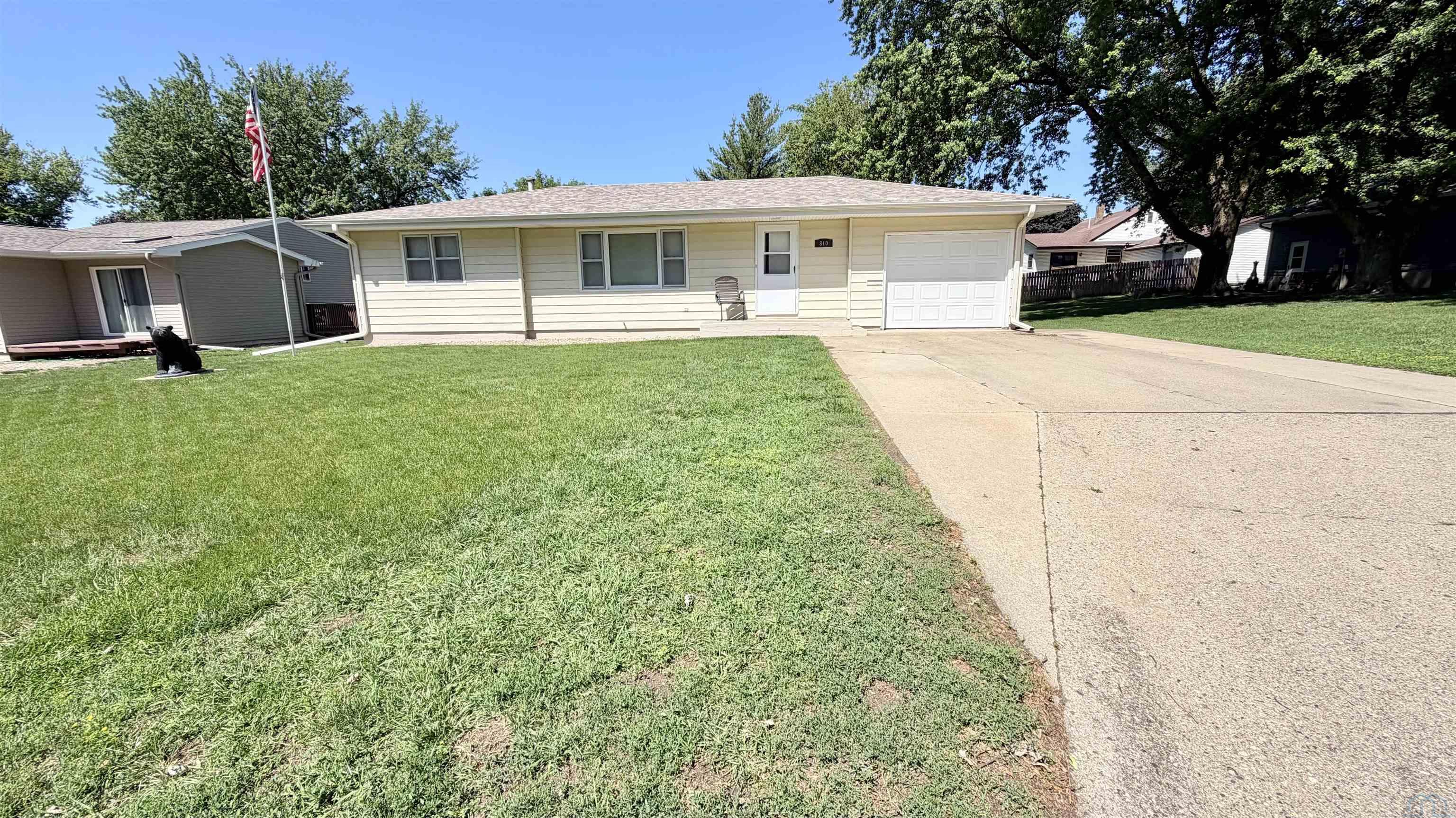 810 CHEROKEE ST S, Alta, IA 51002 