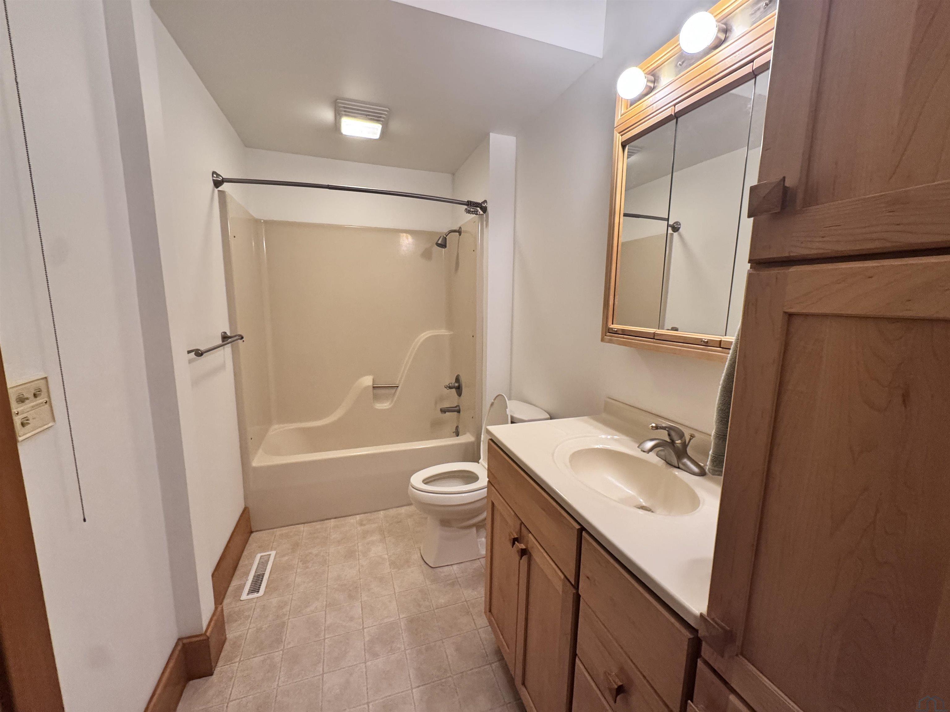 MLS #833204