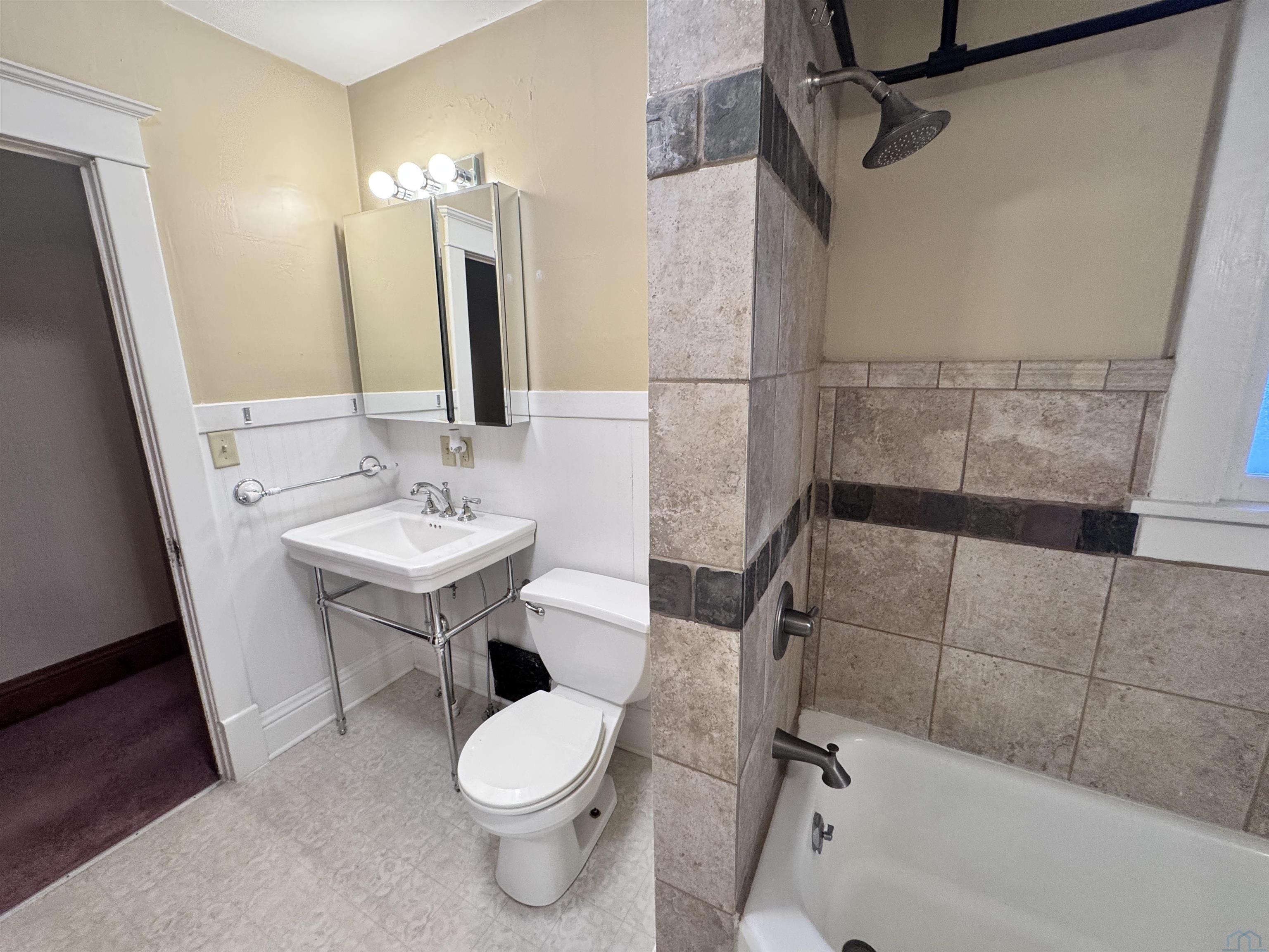 MLS #833204