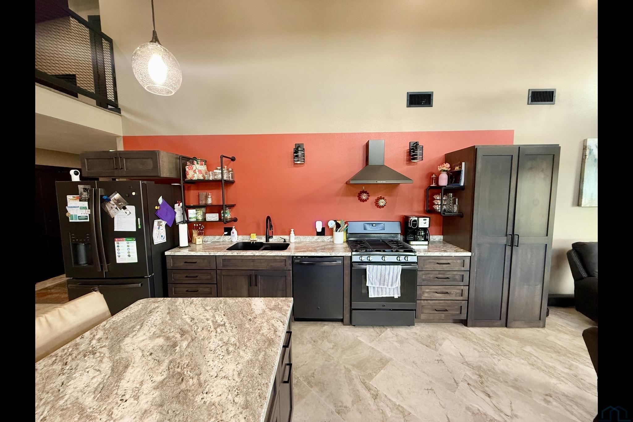 MLS #833208