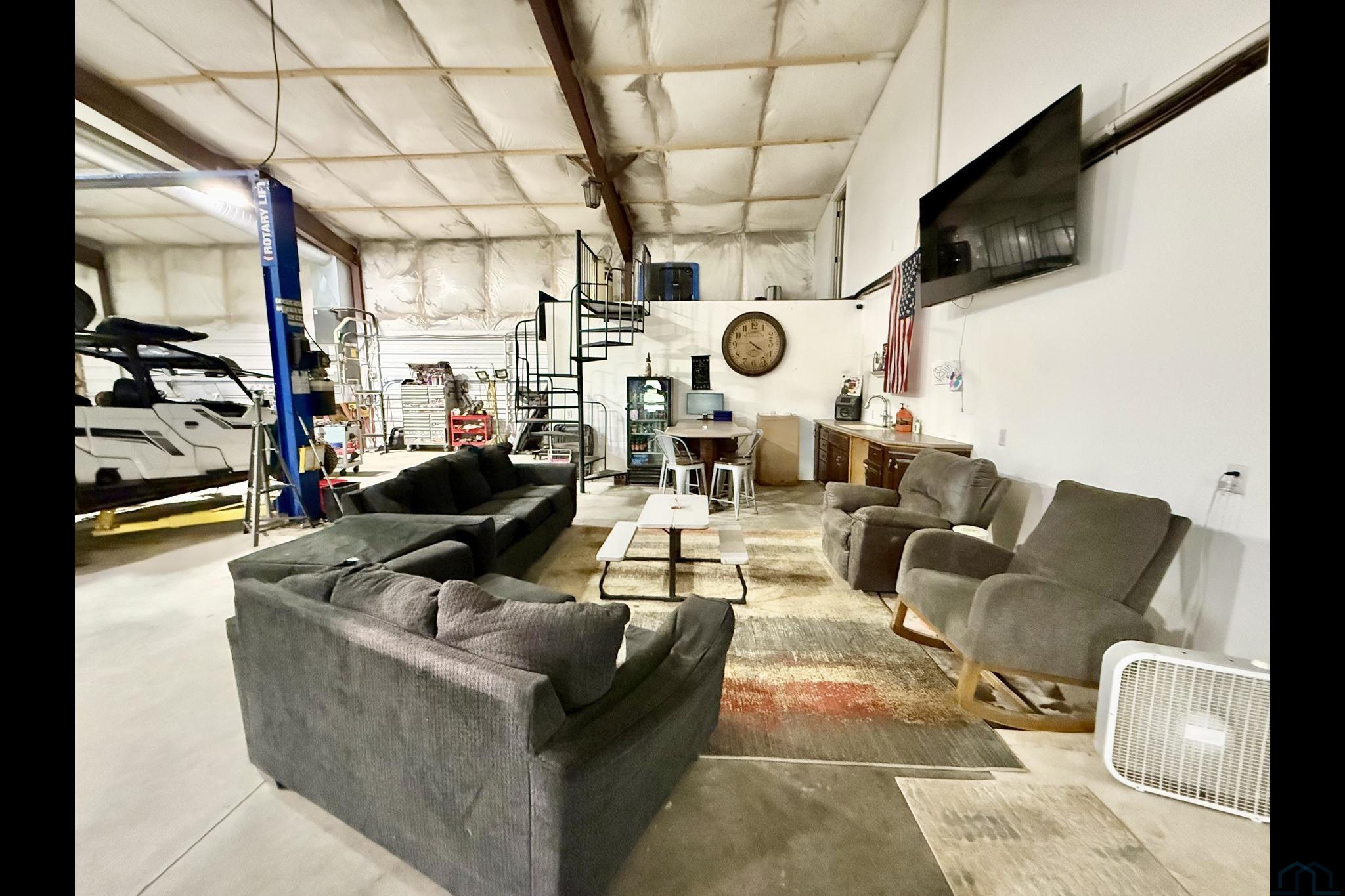MLS #833208