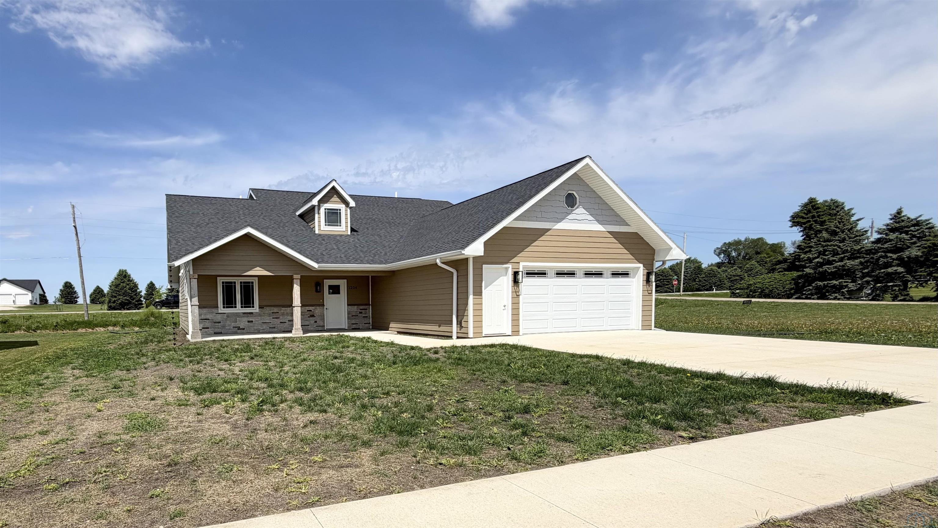 1204 KELVIN RD, Storm Lake, IA 50588 