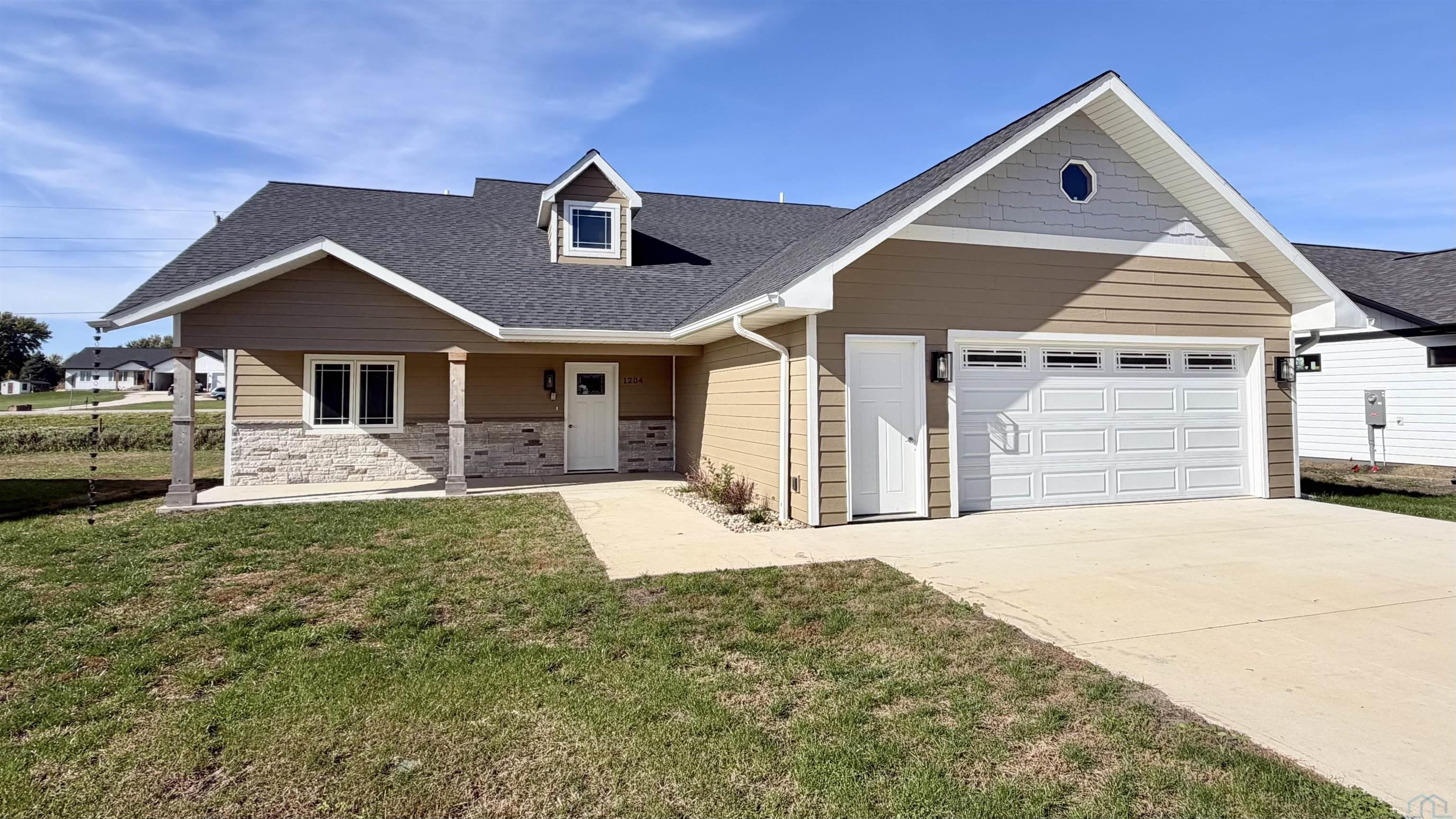 1204 KELVIN RD, Storm Lake, IA 50588 