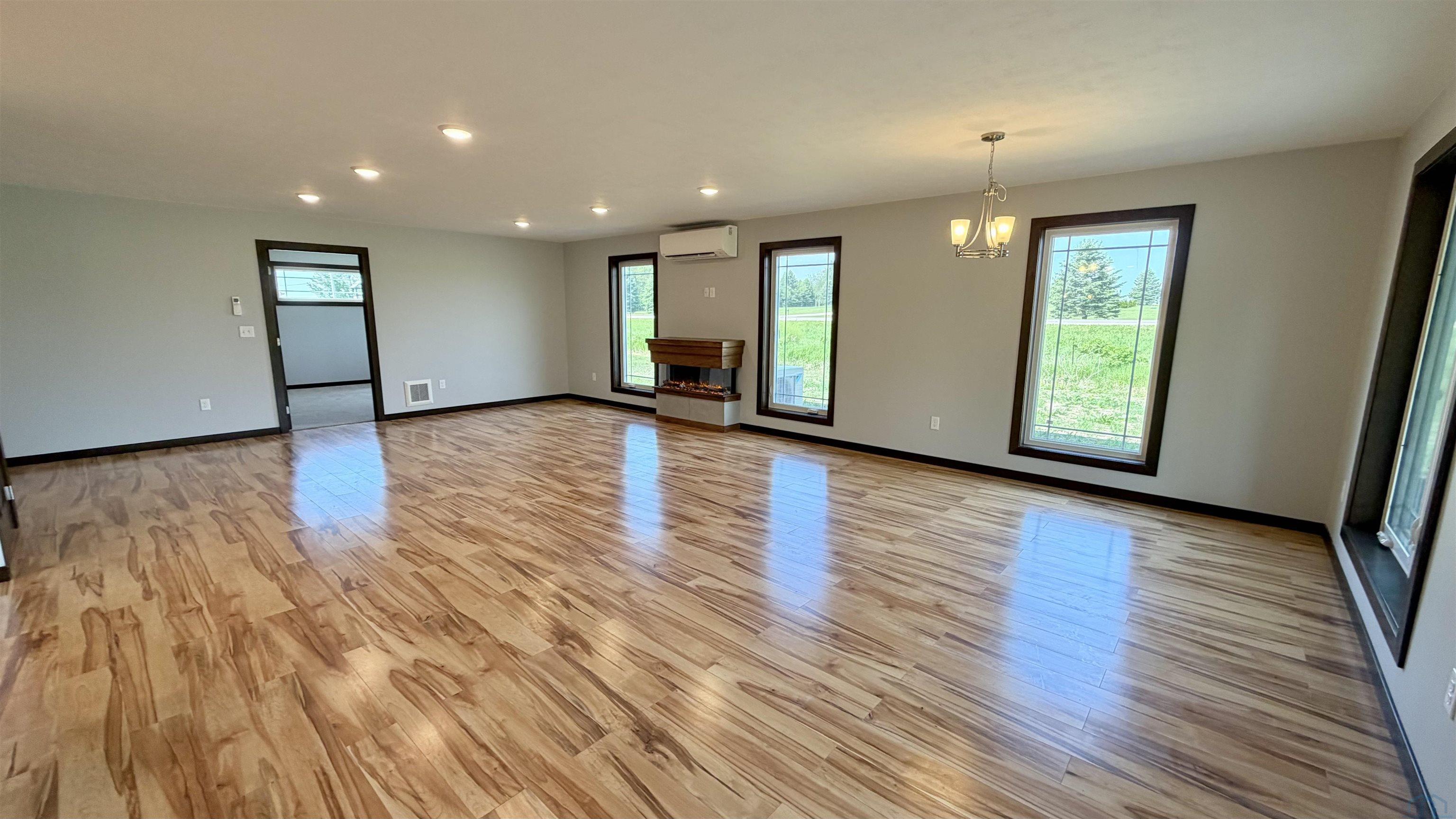 MLS #833212