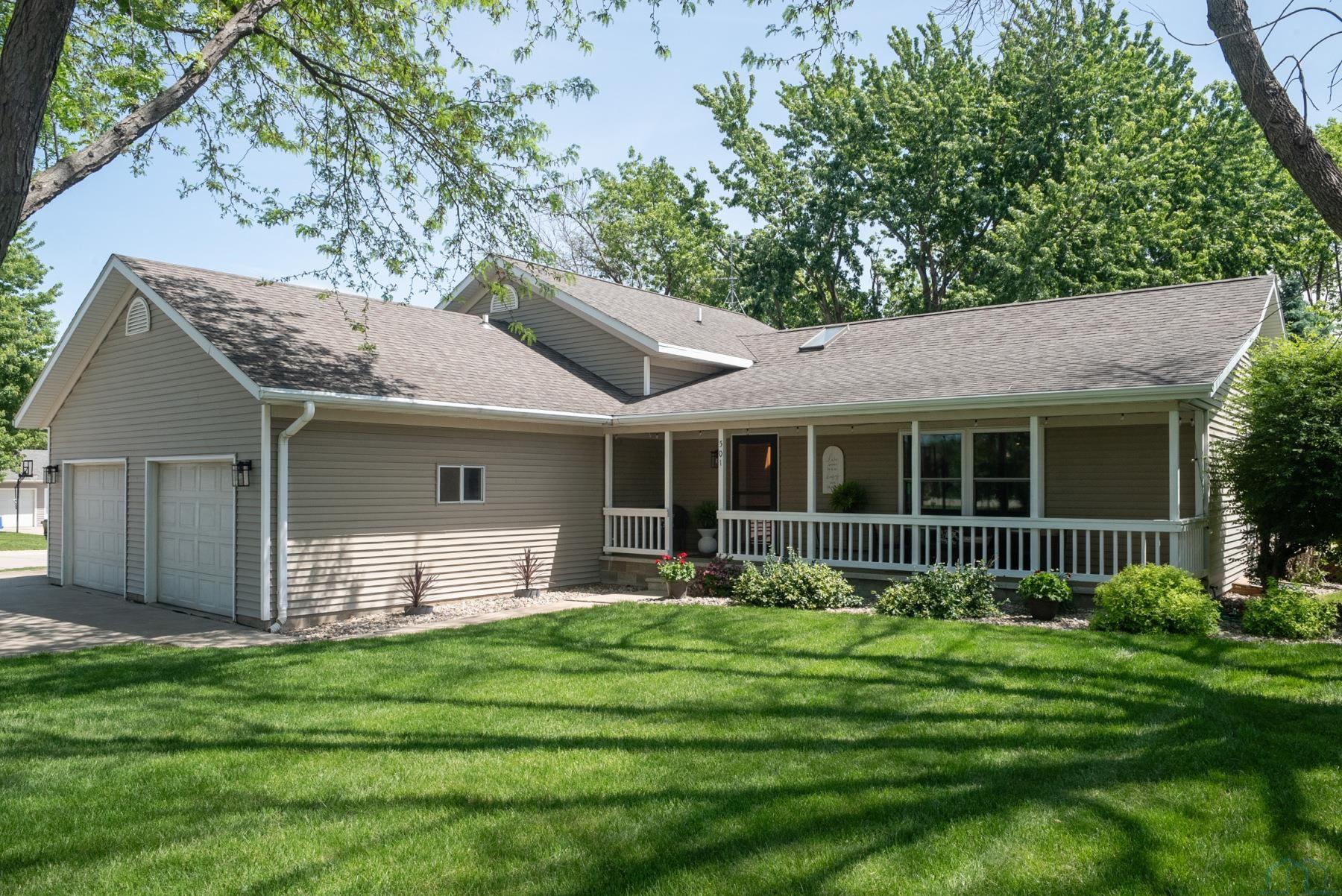 501 LINCOLN AVE SE						  						 , Orange City						 , IA						  51041						  
