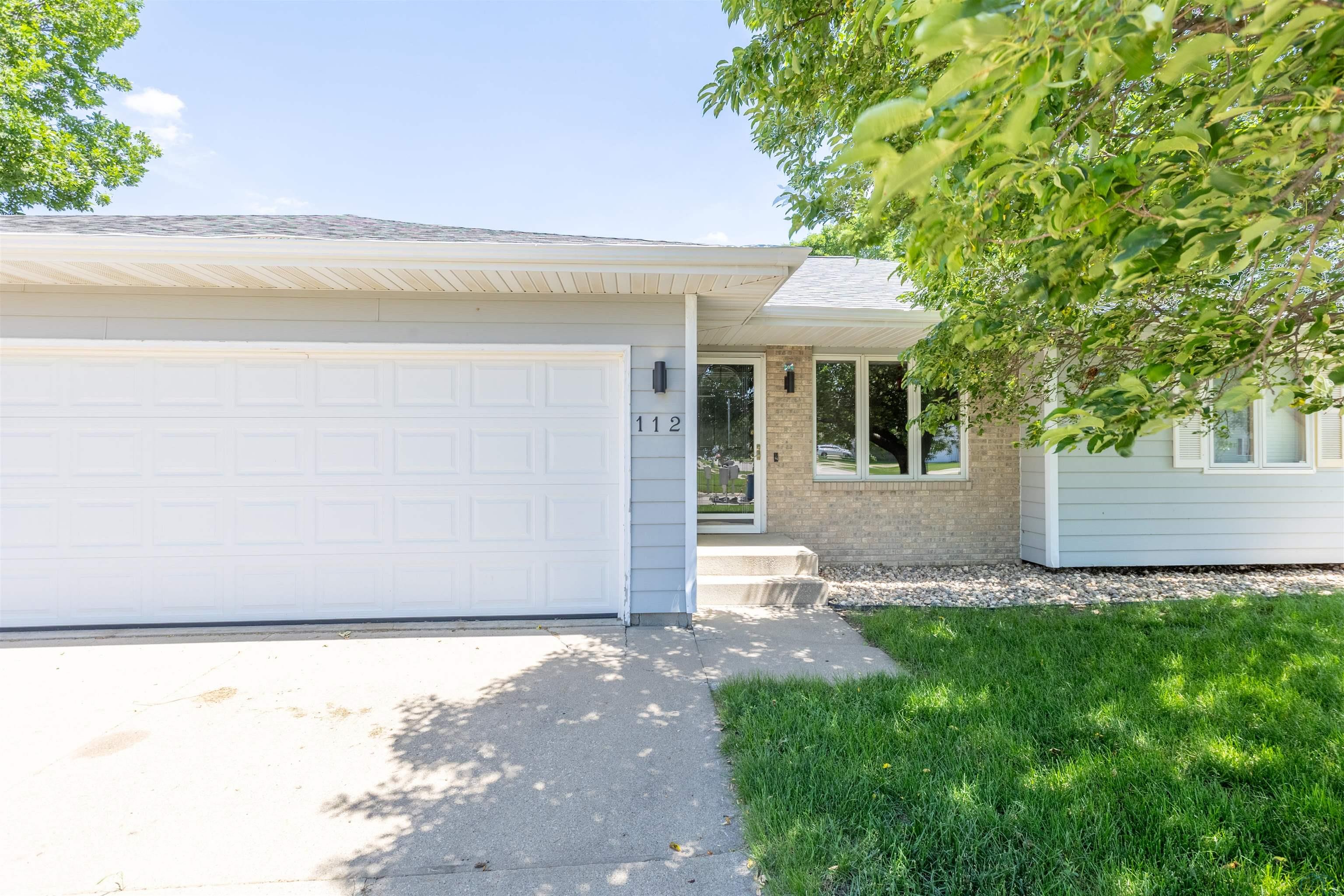 112 Settler Drive, Sergeant Bluff, IA 51054 