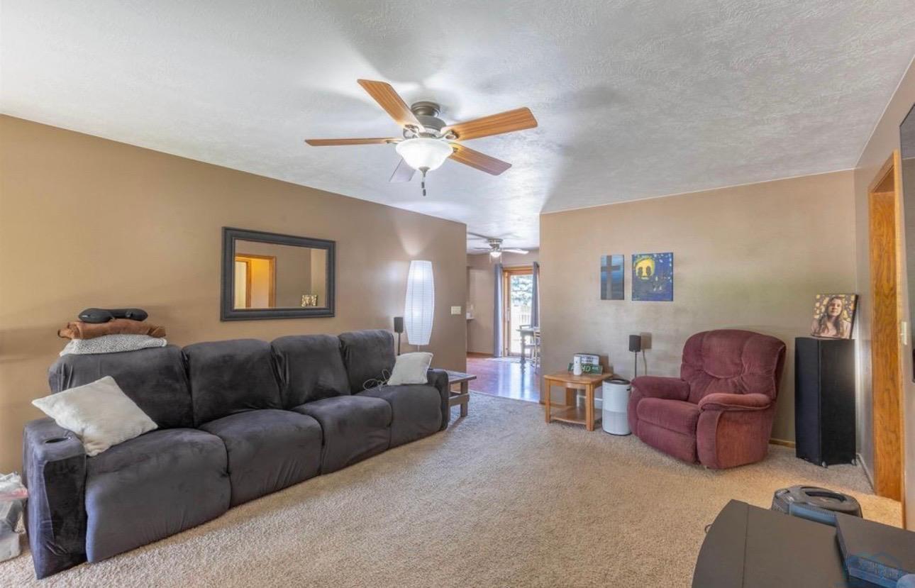 112 Settler Drive, Sergeant Bluff, Northwest Iowa — photo 4