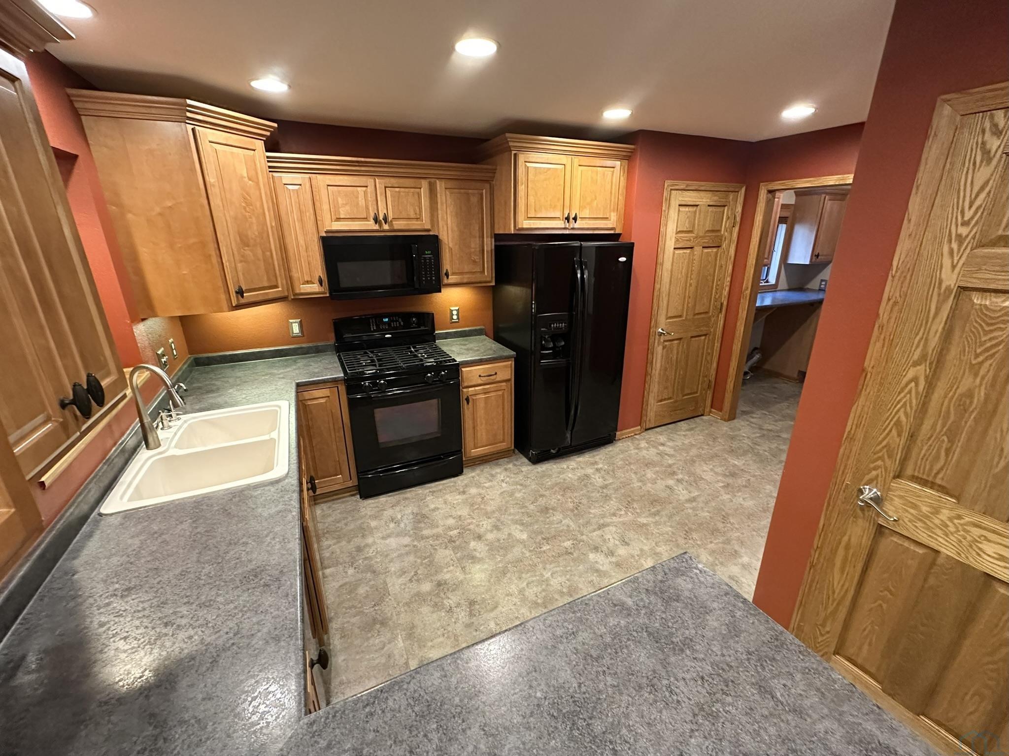 MLS #833240